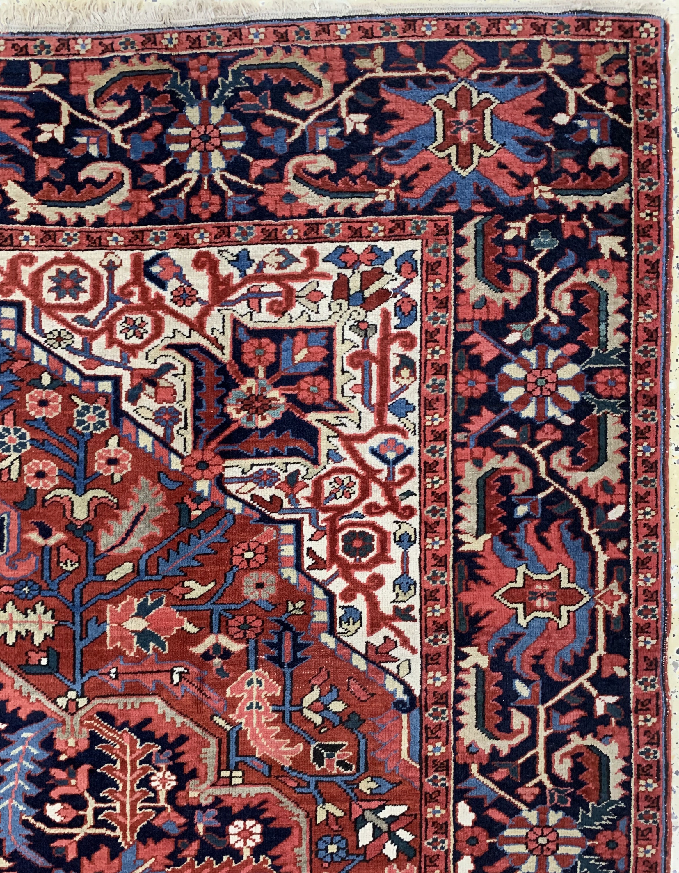 Detail e: Heriz alt, Persien, Mitte 20.Jhd, Wolle aufBaumwolle, ca. 320 x 230 cm, EHZ: 2-3