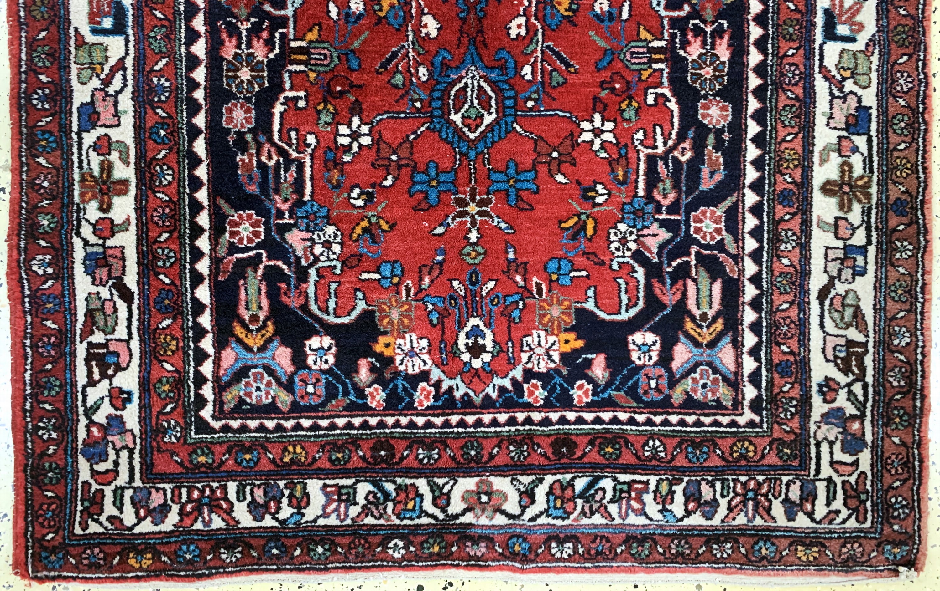 Detail b: Hamadan, Persien, Mitte 20.Jhd, Wolle auf Baumwolle, ca. 200 x 130 cm, EHZ: 2