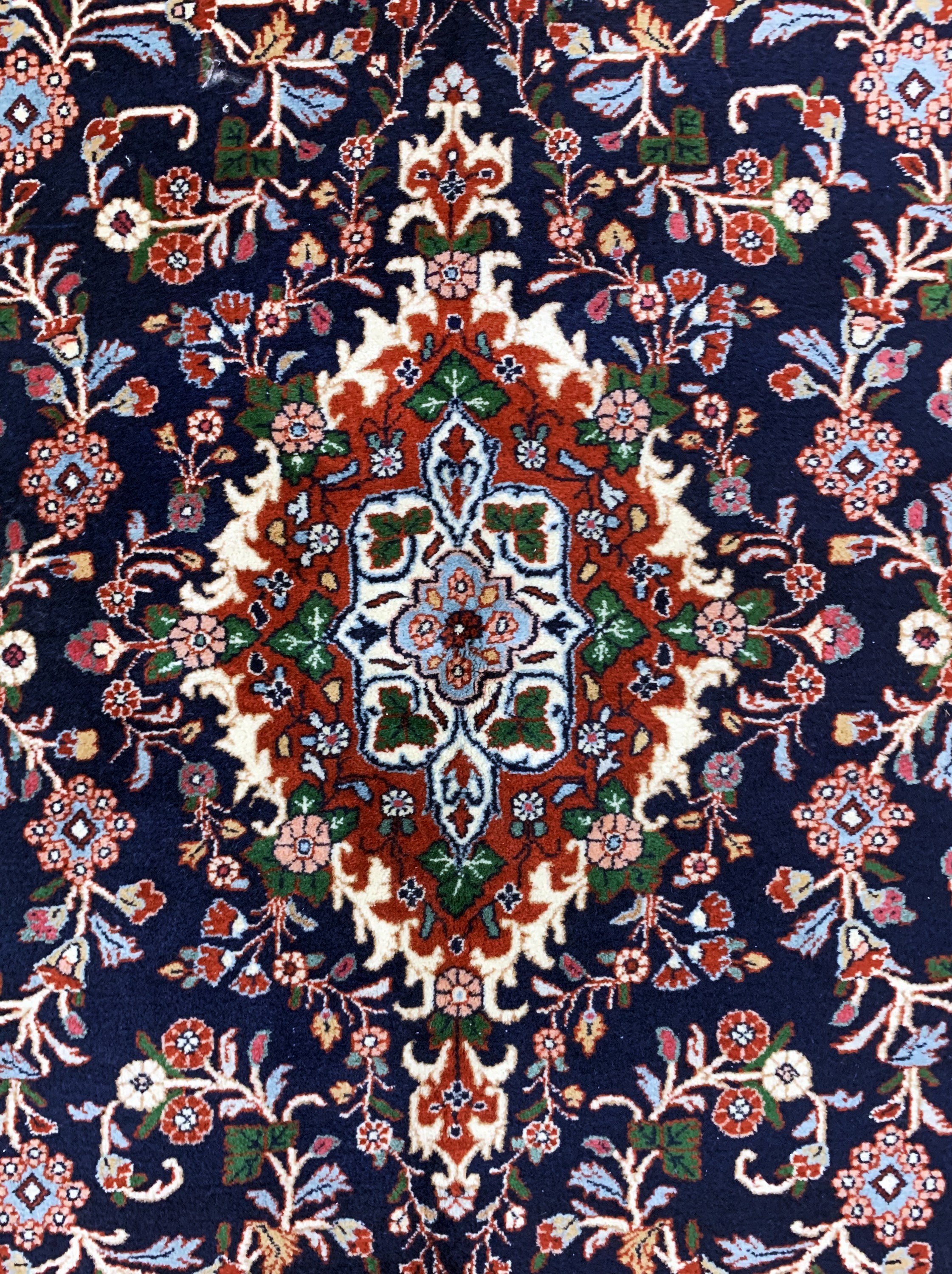 Detail b: Sarogh alt, Persien, Mitte 20.Jhd, Wolle auf Baumwolle, ca. 206 x 135 cm, EHZ: 2