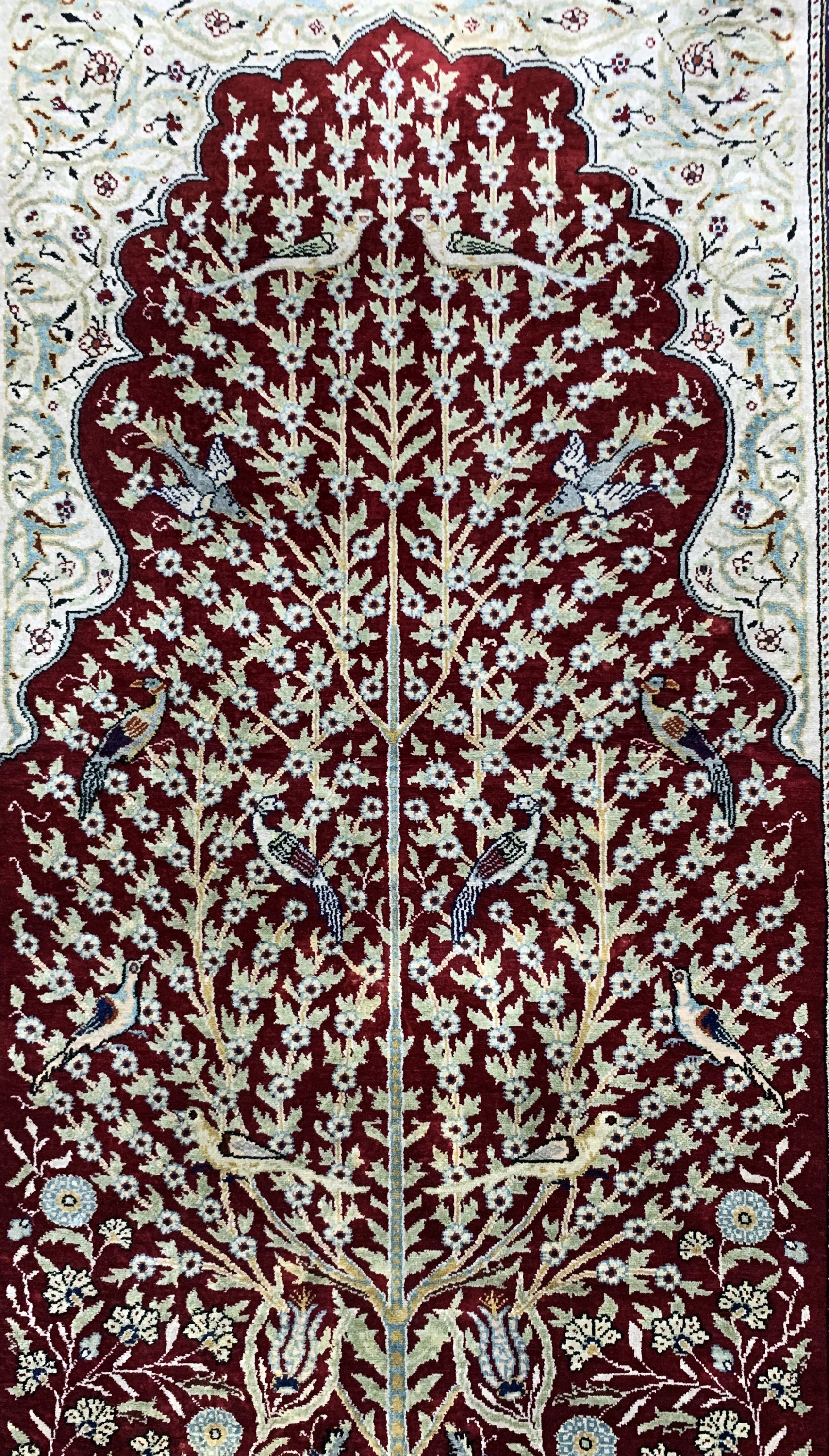 Detail b: Seiden Kayseri, Türkei, Mitte 20.Jhd, reineNaturseide, ca. 137 x 86 cm, EHZ: 2