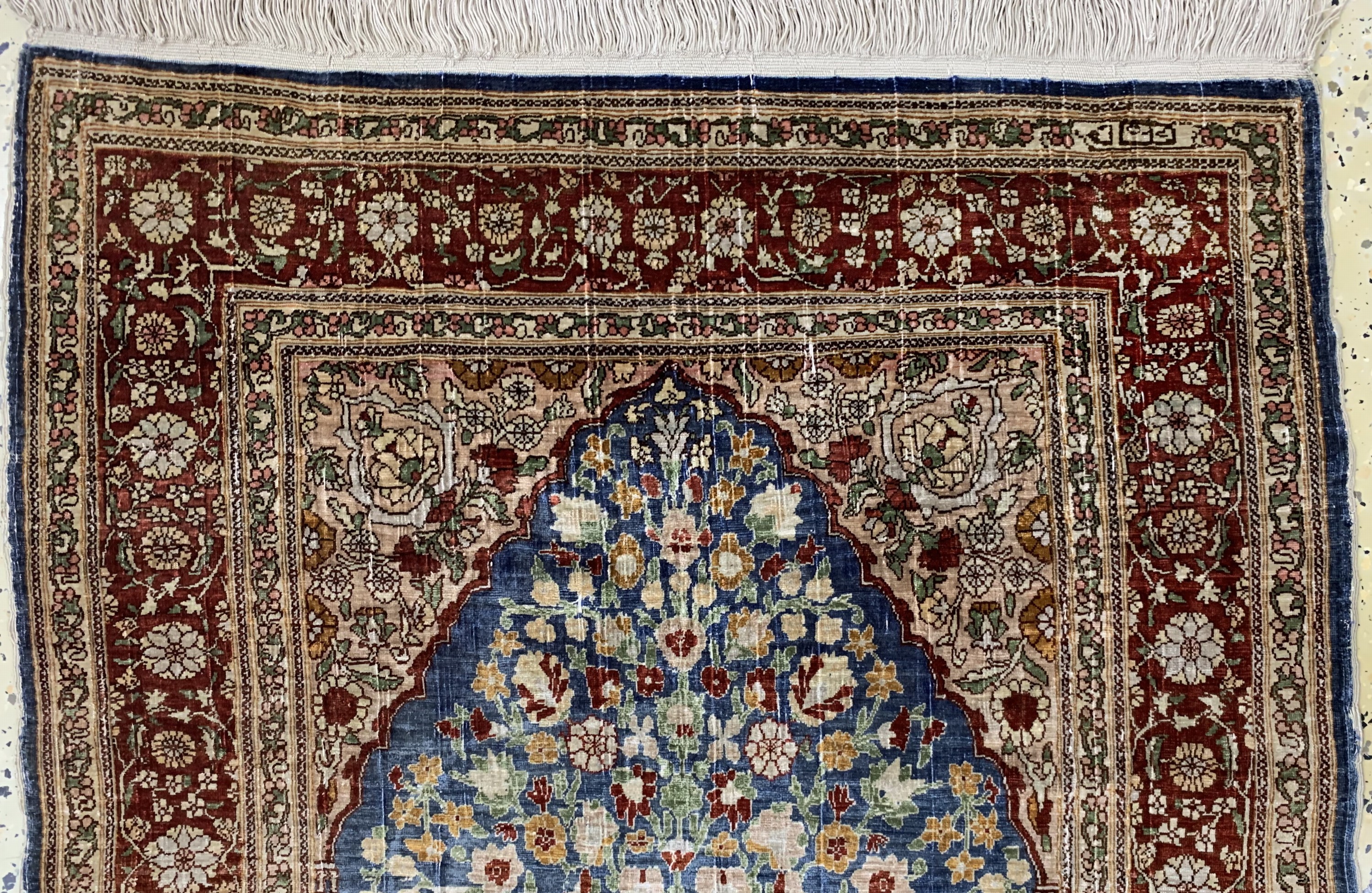 Detail a: Hereke Seide signiert, Türkei, Mitte 20.Jhd, reine Naturseide, ca. 126 x 81 cm, EHZ: 3