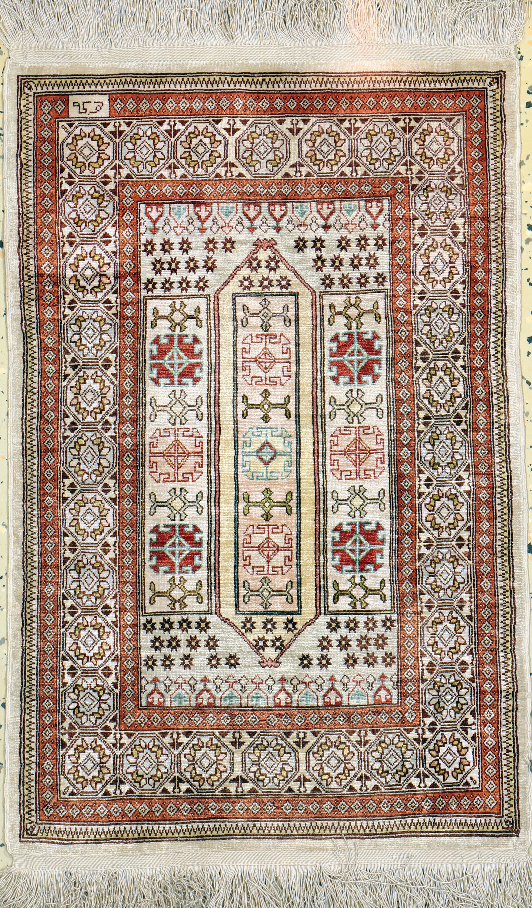 Hereke Seide signiert, Türkei, Ende 20.Jhd,reine Naturseide, ca. 63 x 41 cm, EHZ: 1-2