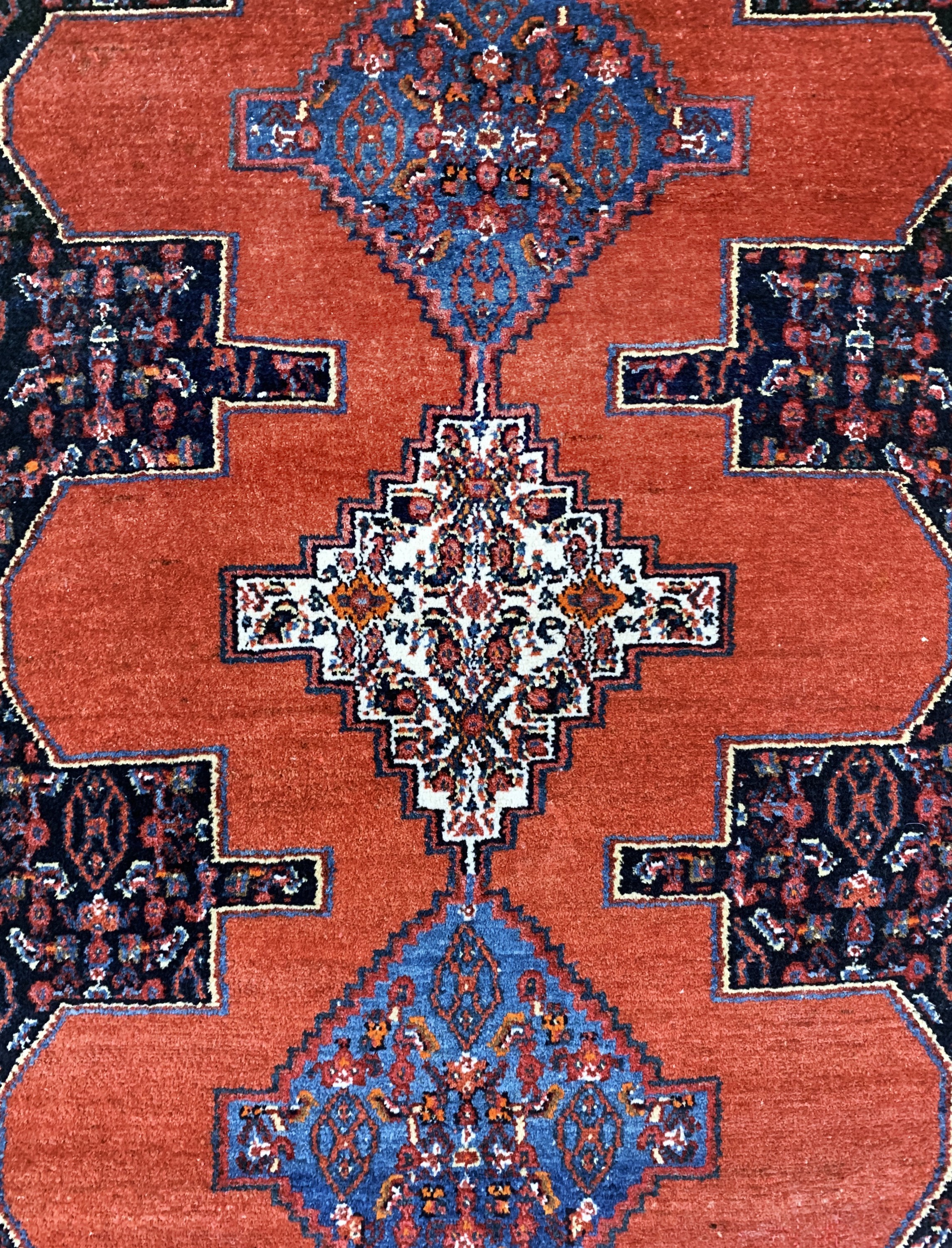 Detail b: Senneh alt, Persien, Mitte 20.Jhd, Wolle auf Baumwolle, ca. 150 x 103 cm, EHZ: 2