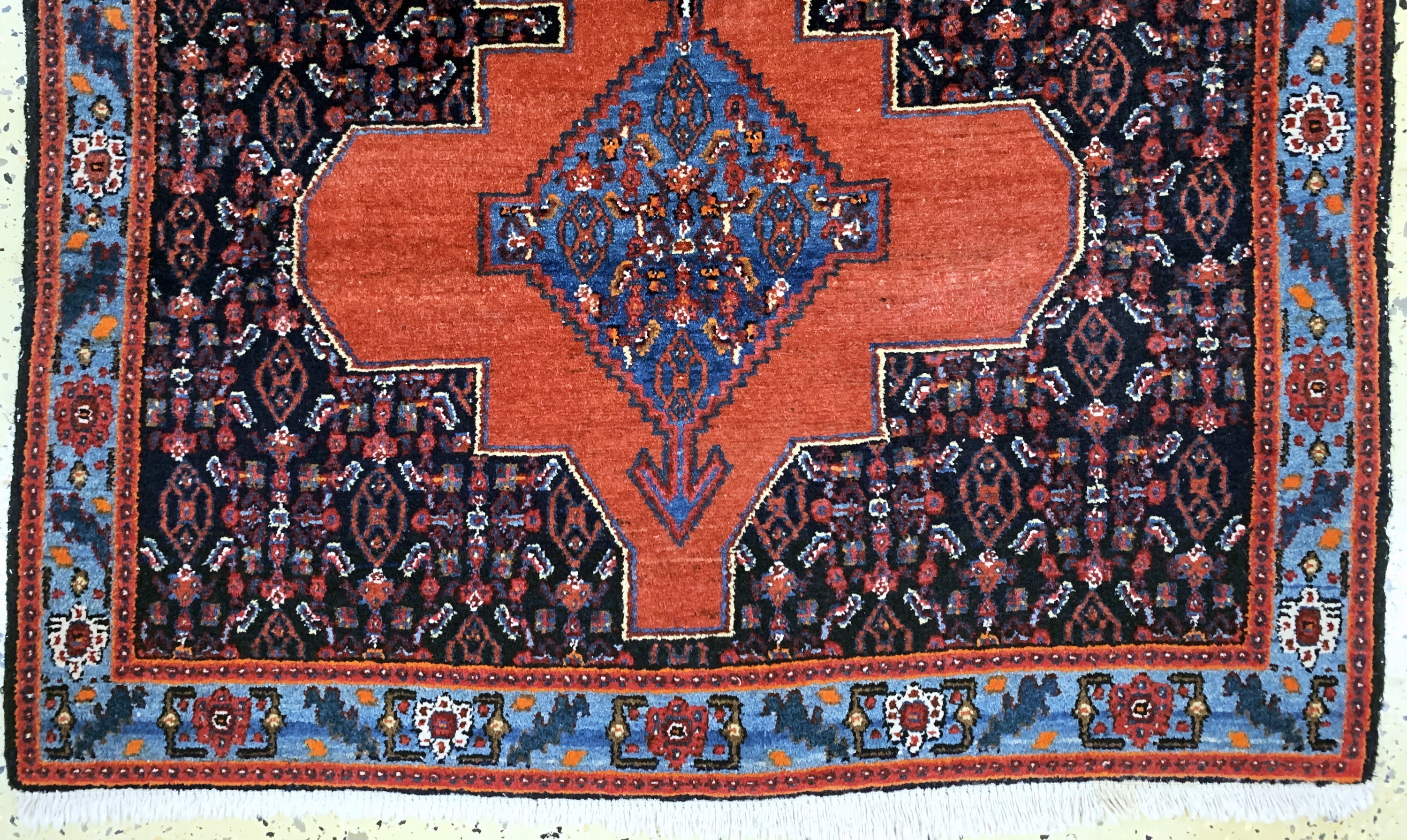 Detail c: Senneh alt, Persien, Mitte 20.Jhd, Wolle auf Baumwolle, ca. 150 x 103 cm, EHZ: 2