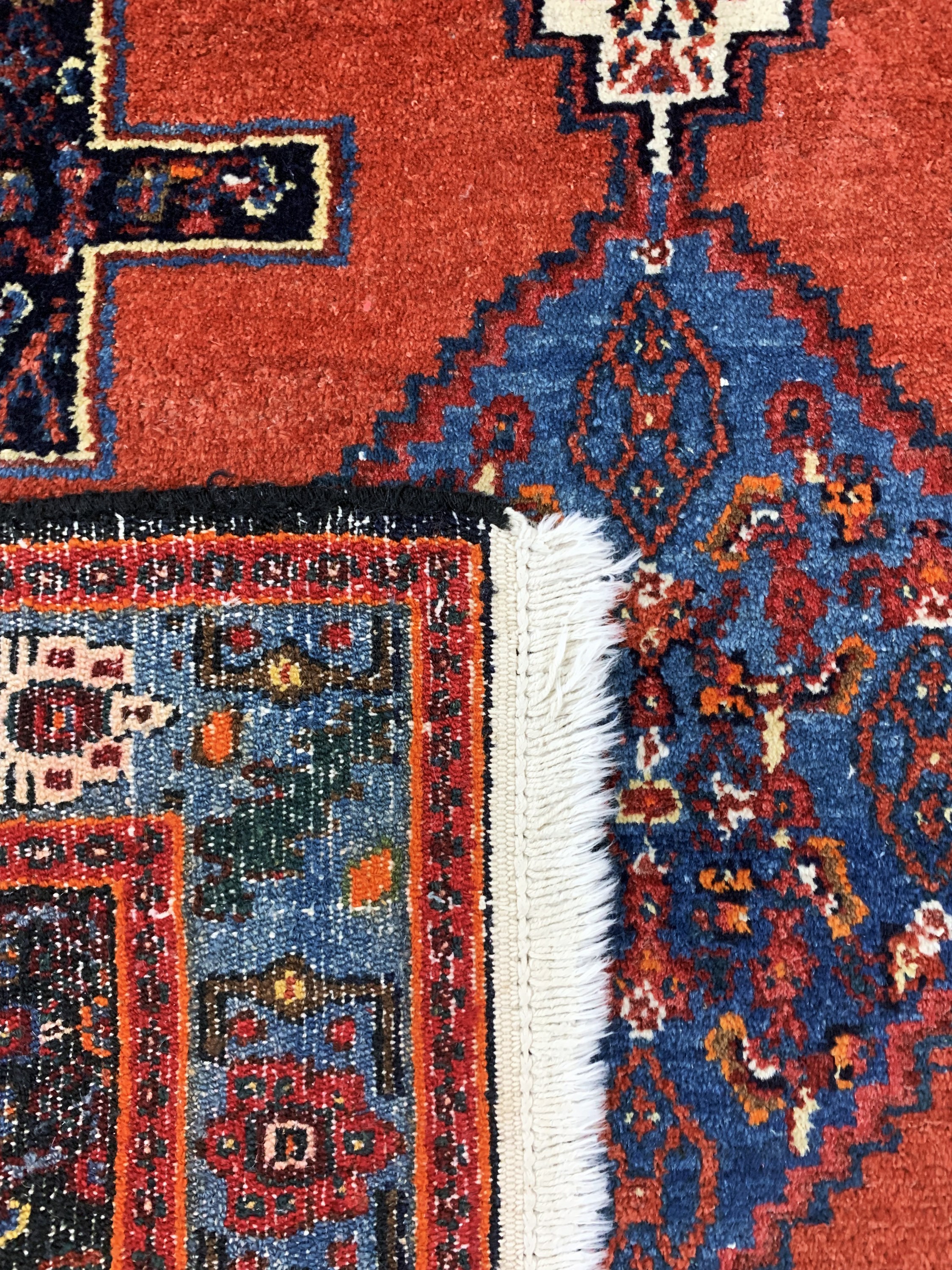 Detail e: Senneh alt, Persien, Mitte 20.Jhd, Wolle auf Baumwolle, ca. 150 x 103 cm, EHZ: 2