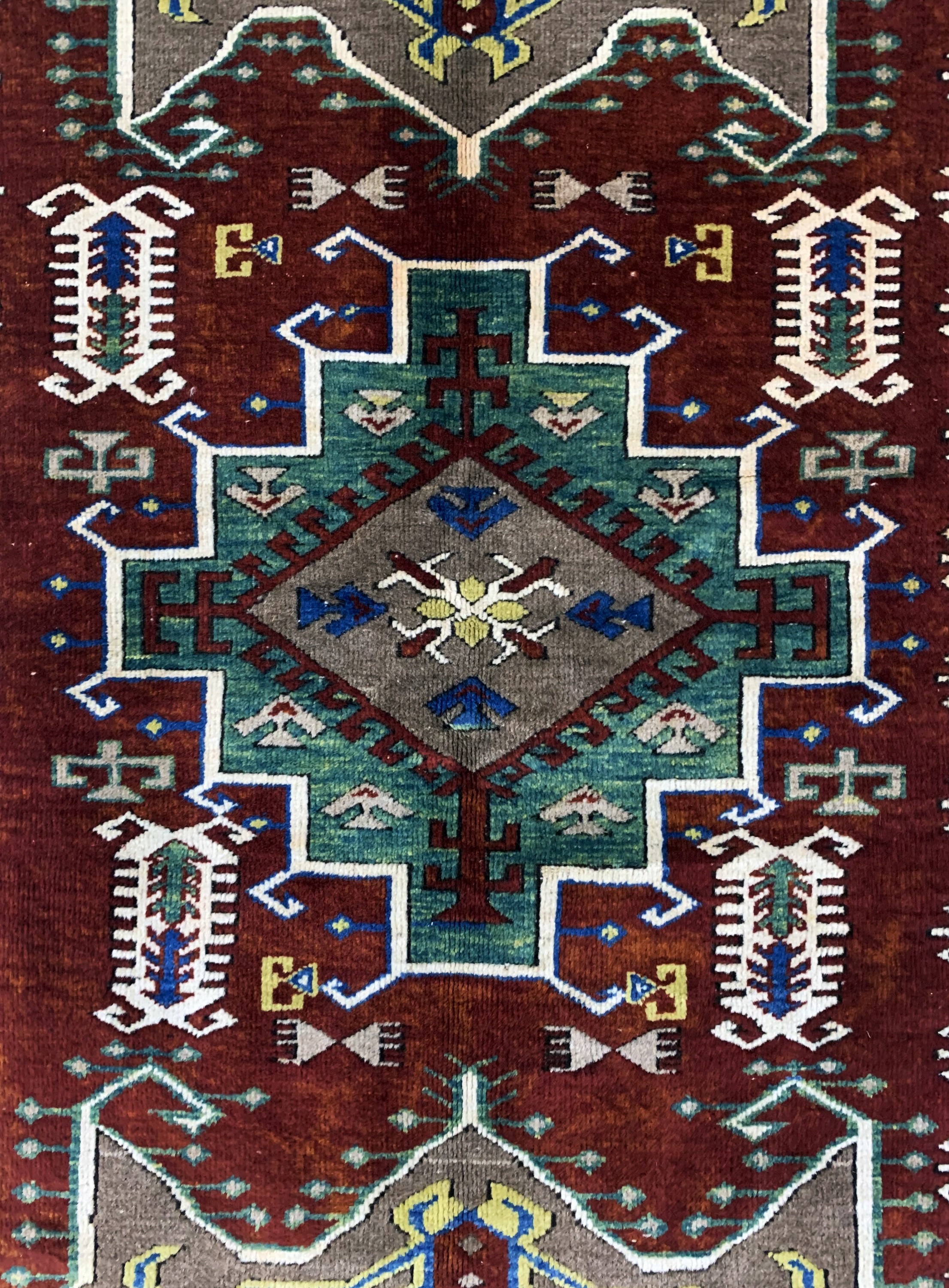 Detail b: Kars Kazak, Türkei, Mitte 20.Jhd, Wolle aufWolle, ca. 180 x 135 cm, EHZ: 2