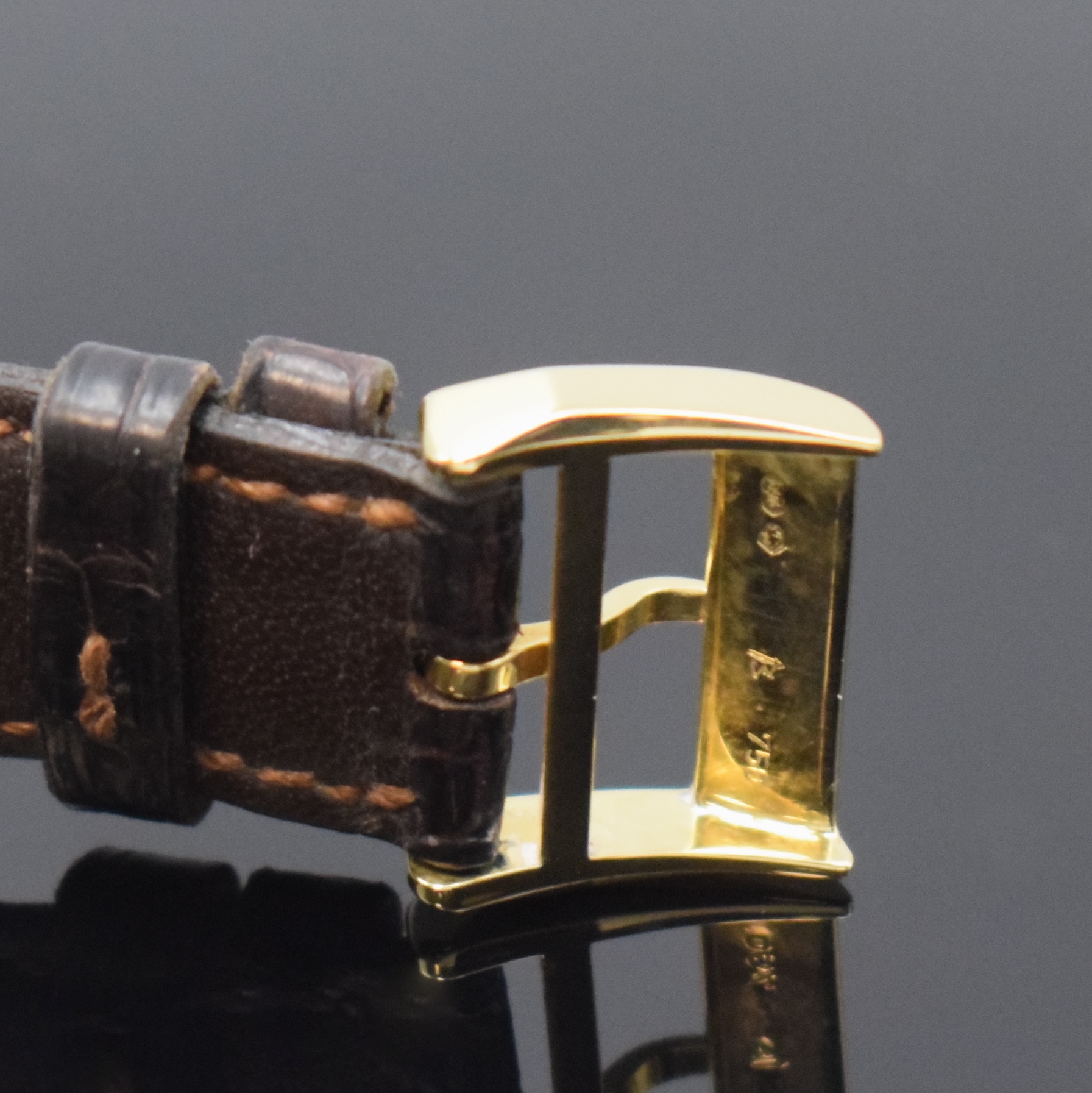 Detail c: A. LANGE & SÖHNE Armbanduhr Cabaret in GG 750/000 Referenz 107.021, Handaufzug, beids. vergl. Geh. inkl. orig. Lederband m. orig. GG 750/000 ...
