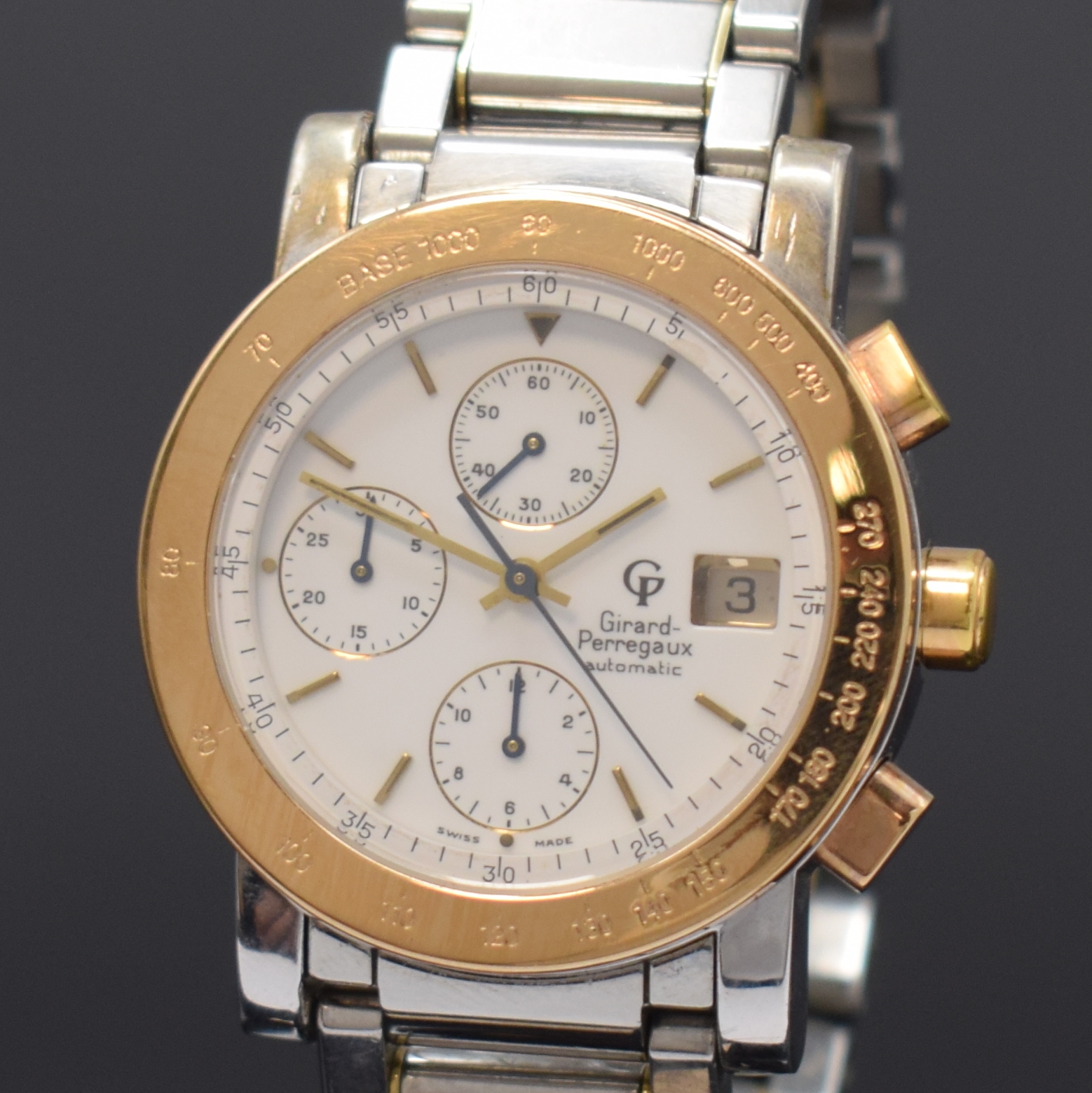 Detail a: GIRARD PERREGAUX seltener Armbandchronograph in Silber Referenz 7000, Schweiz um 1995, Automatik, massives Gehäuse in 925/000 Silber und Gold komb. ...