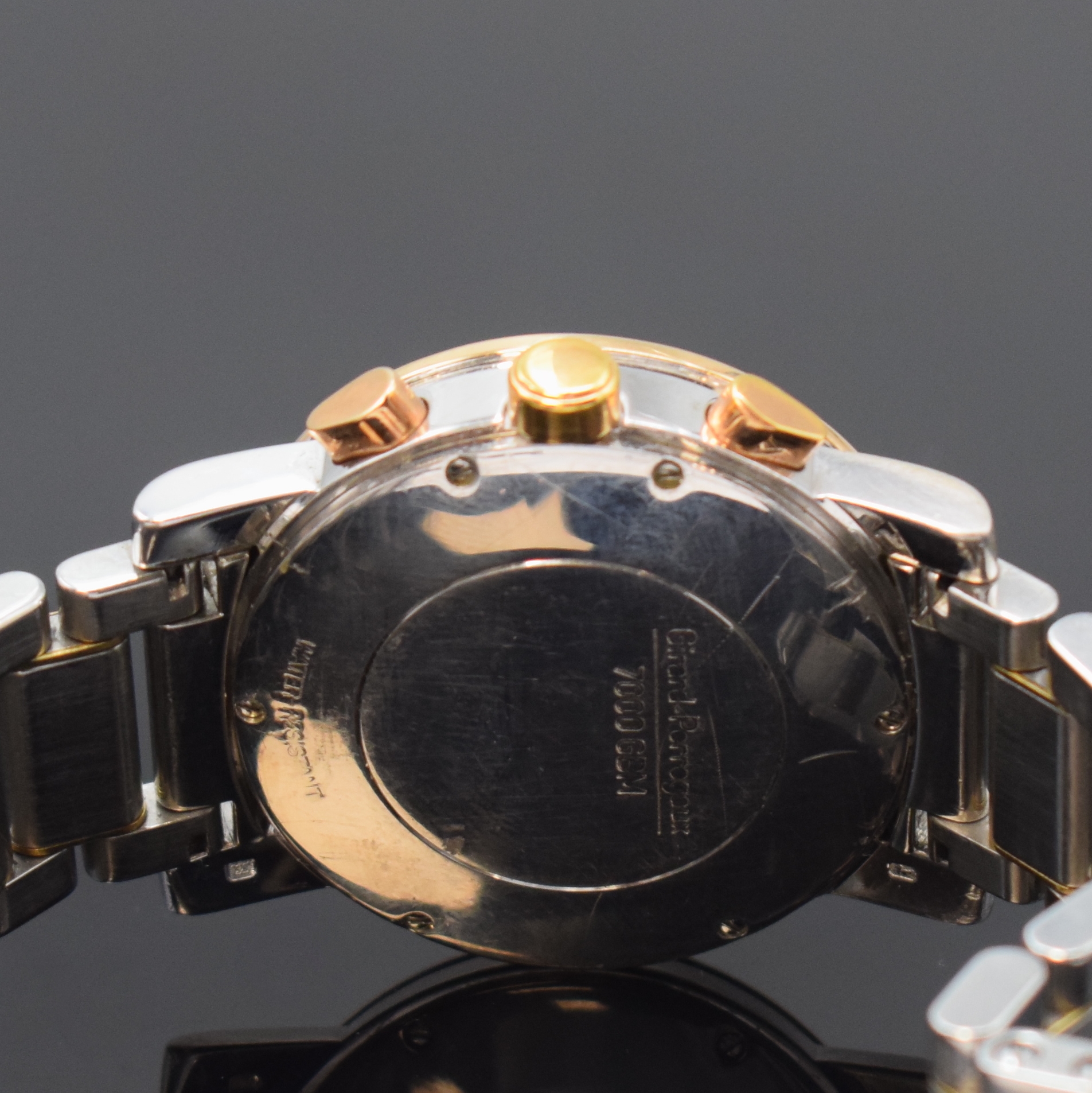 Detail e: GIRARD PERREGAUX seltener Armbandchronograph in Silber Referenz 7000, Schweiz um 1995, Automatik, massives Gehäuse in 925/000 Silber und Gold komb. ...