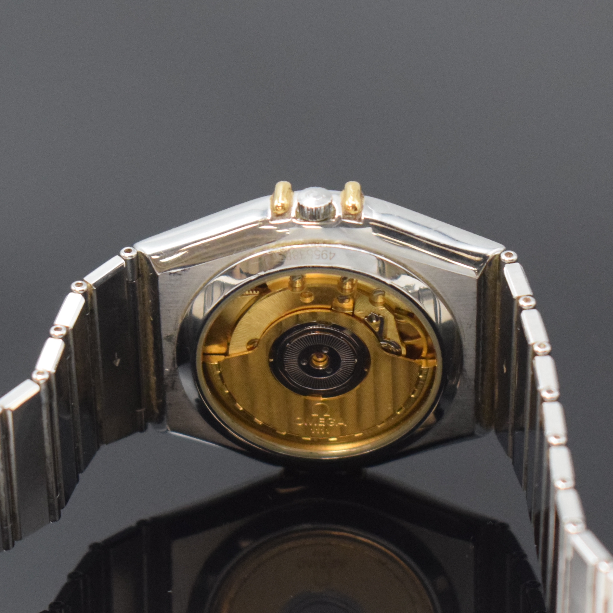 Detail d: OMEGA Constellation Chronometer Herrenarmbanduhr in Stahl/Gold Referenz 368.1075.1, Schweiz um 1985, Automatik, beids. vergl. Stahlgeh., Goldlünette ...