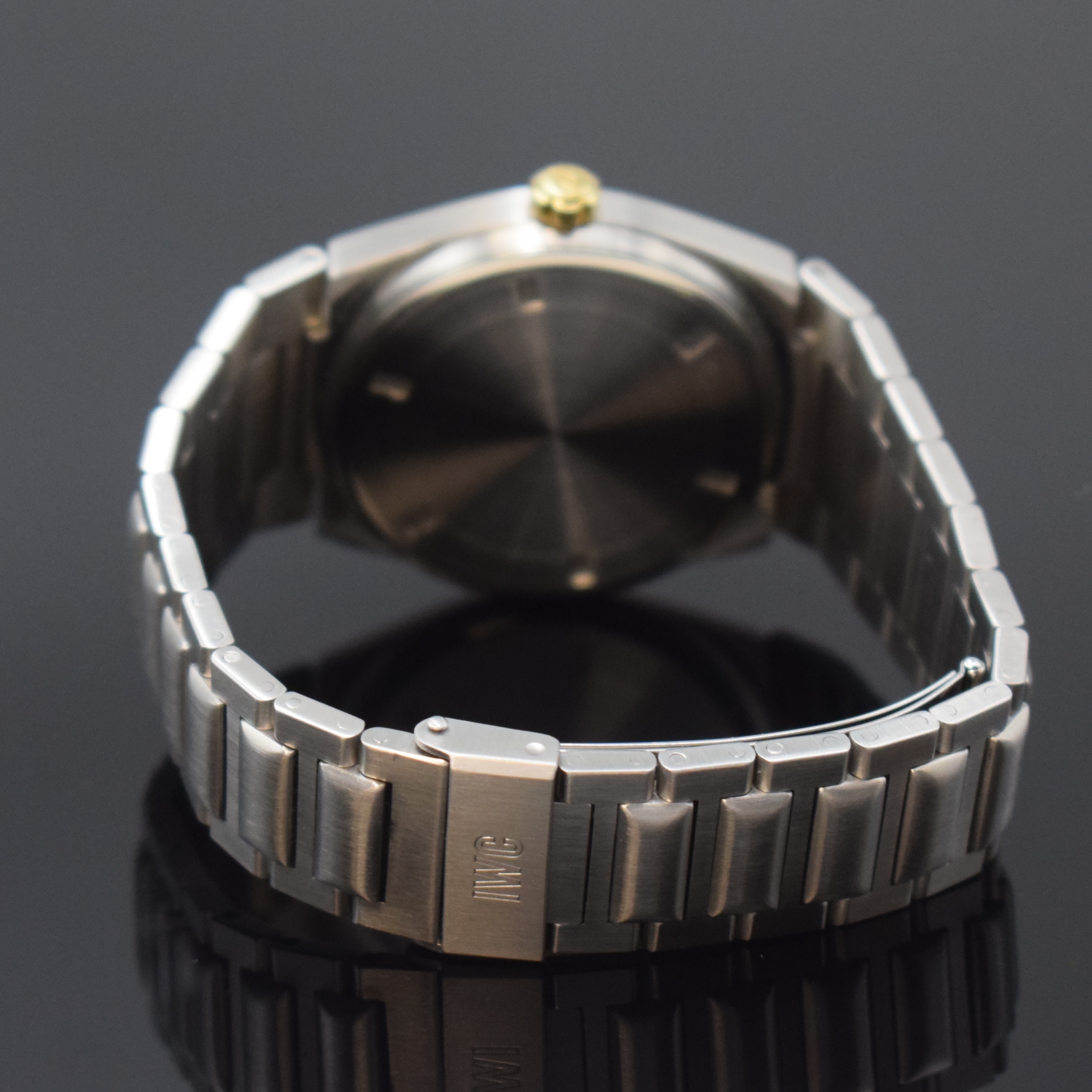 Detail b: IWC Herrenarmbanduhr Ingenieur SL in Stahl/Gold am Stahlband Referenz 3506.1, Schweiz um 1990, Automatik, satin. Geh., Boden und Krone verschr., ...