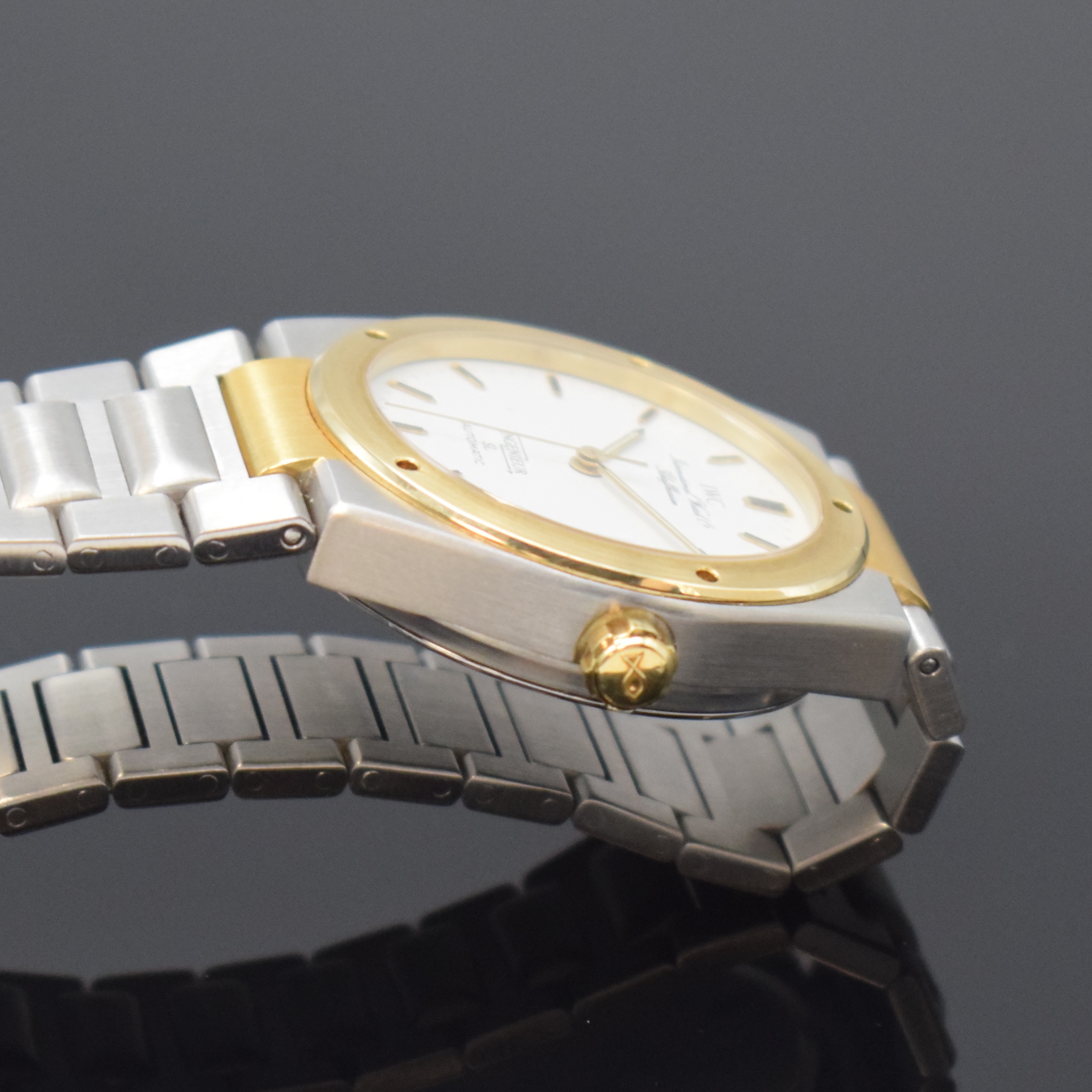 Detail c: IWC Herrenarmbanduhr Ingenieur SL in Stahl/Gold am Stahlband Referenz 3506.1, Schweiz um 1990, Automatik, satin. Geh., Boden und Krone verschr., ...