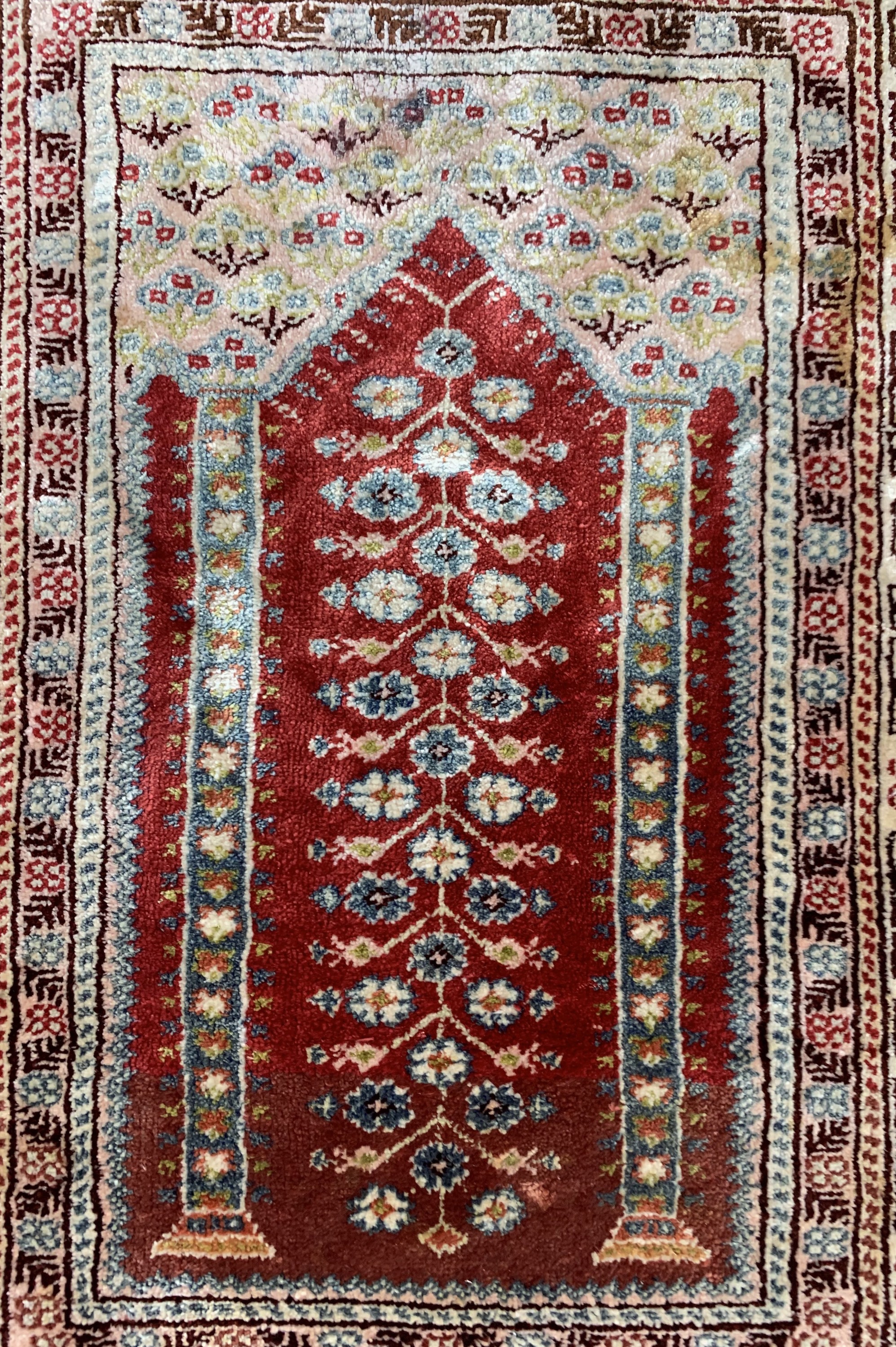 Detail b: Seiden Kayseri, Türkei, Mitte 20.Jhd, reineNaturseide, ca. 54 x 42 cm, EHZ: 2