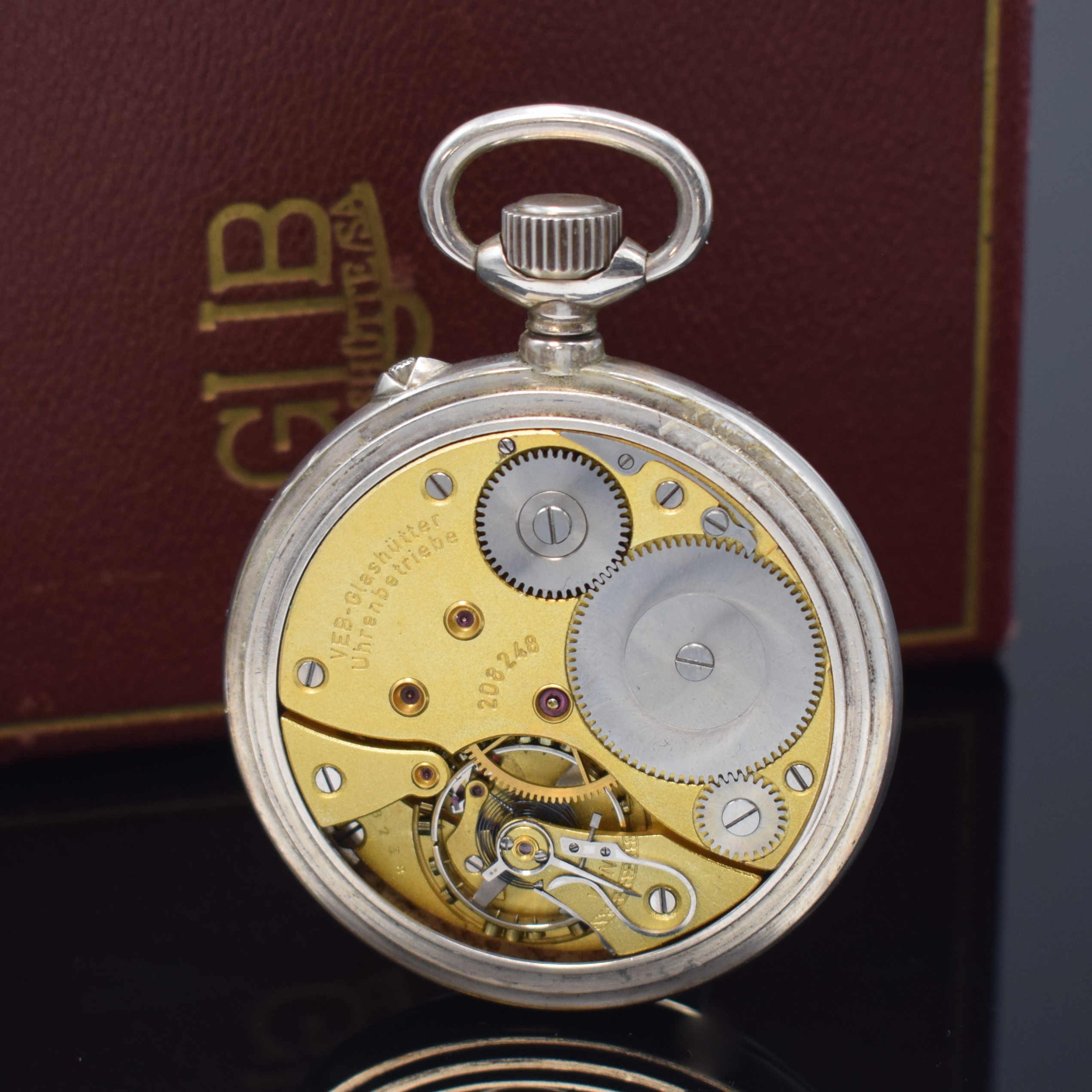 Detail c: GUB GLASHÜTTE/SA Beobachtungstaschenuhr in 900er Silber mit Auf- und Ab-Anzeige, Deutschland, Werk um 1945, Werk- und Geh.-Nr. 208248, vers. ...