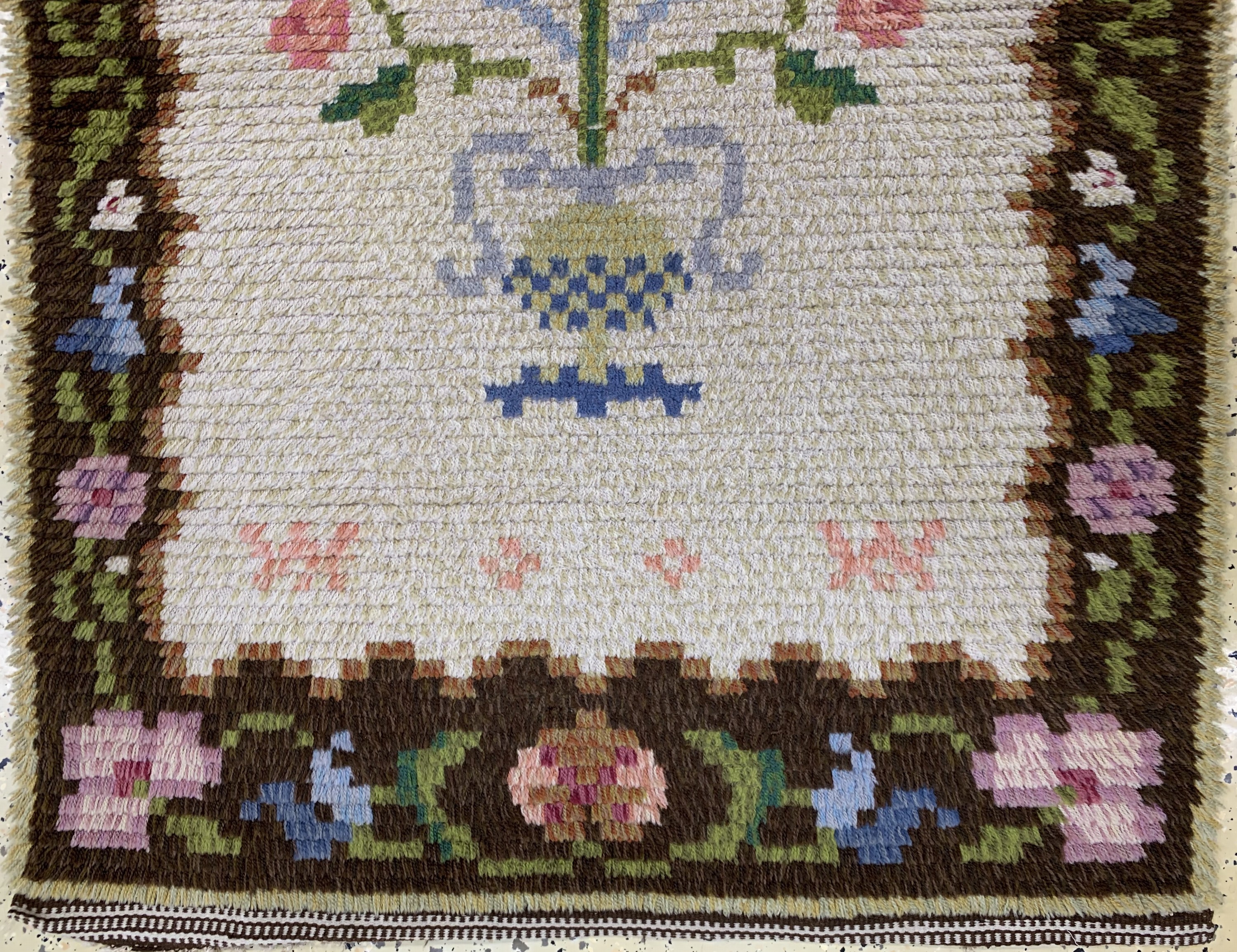 Detail b: Wollteppich, Europa, Mitte 20.Jhd, Wolle auf Baumwolle, ca. 165 x 94 cm, EHZ: 2