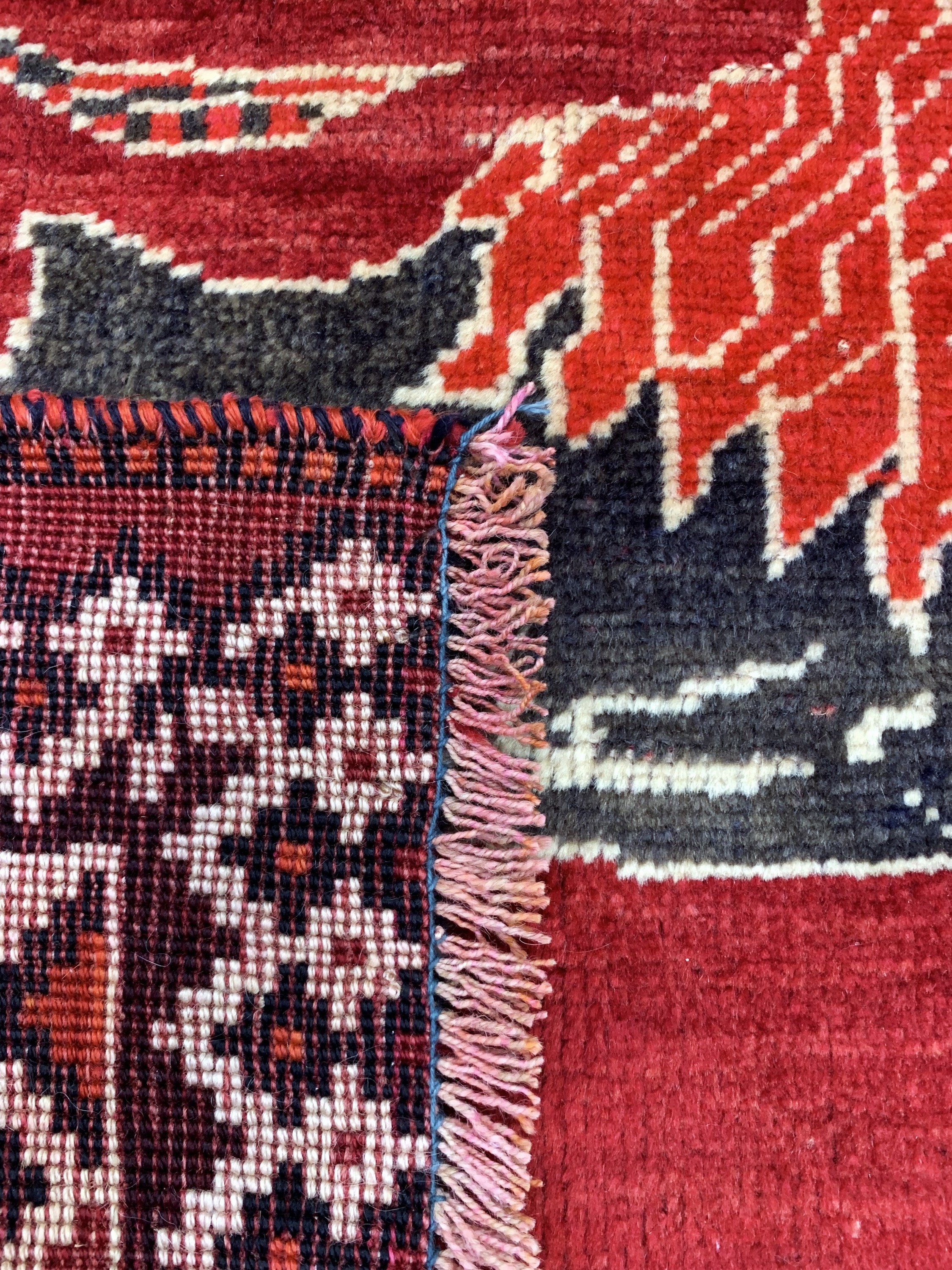 Detail e: Gabbeh alt, Persien, Mitte 20.Jhd, Wolle auf Wolle, ca. 180 x 114 cm, EHZ: 2-3