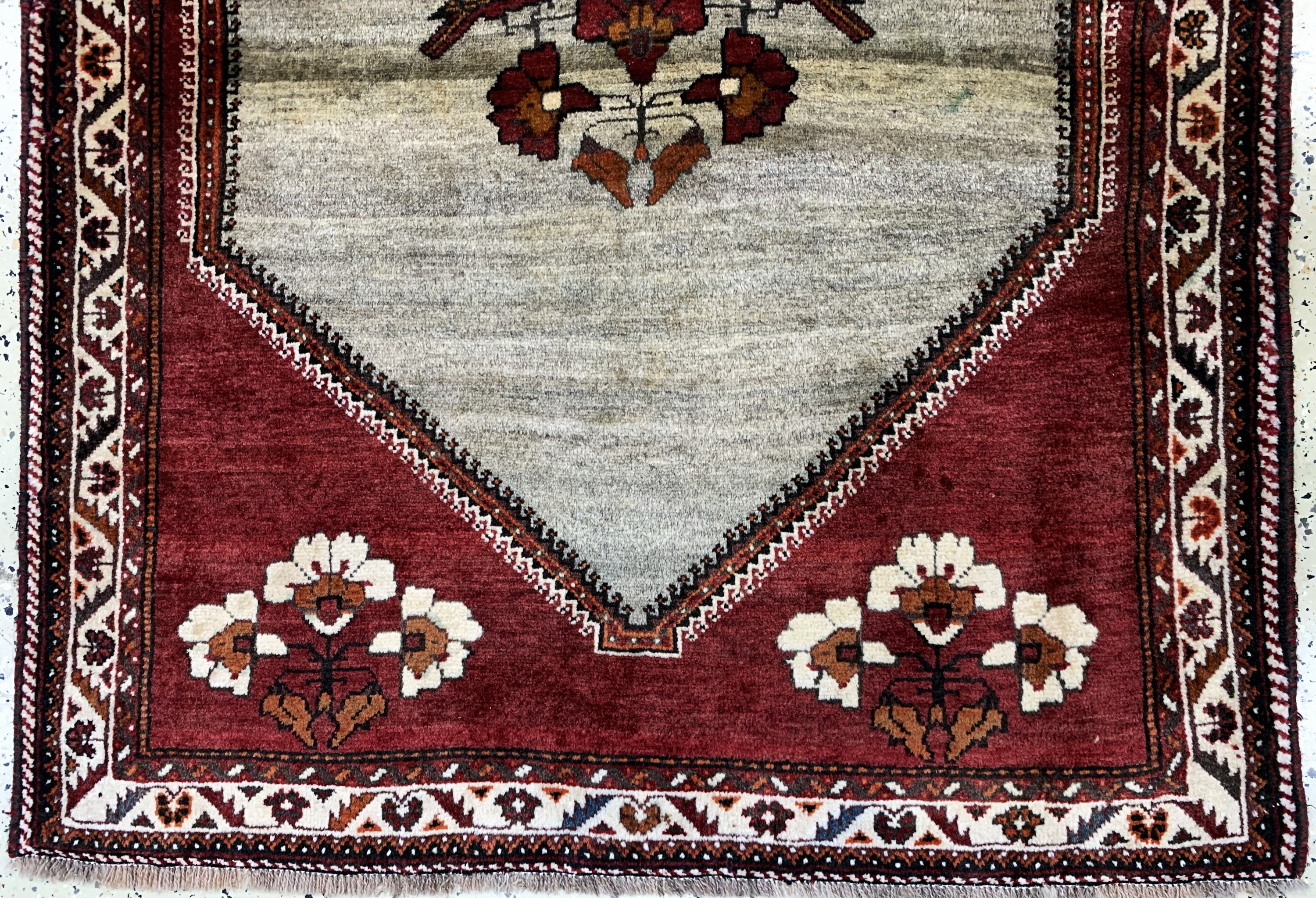 Detail b: Ghaschgai alt, Persien, Mitte 20.Jhd, Wolleauf Wolle, ca. 157 x 120 cm, EHZ: 2, (restauriert)