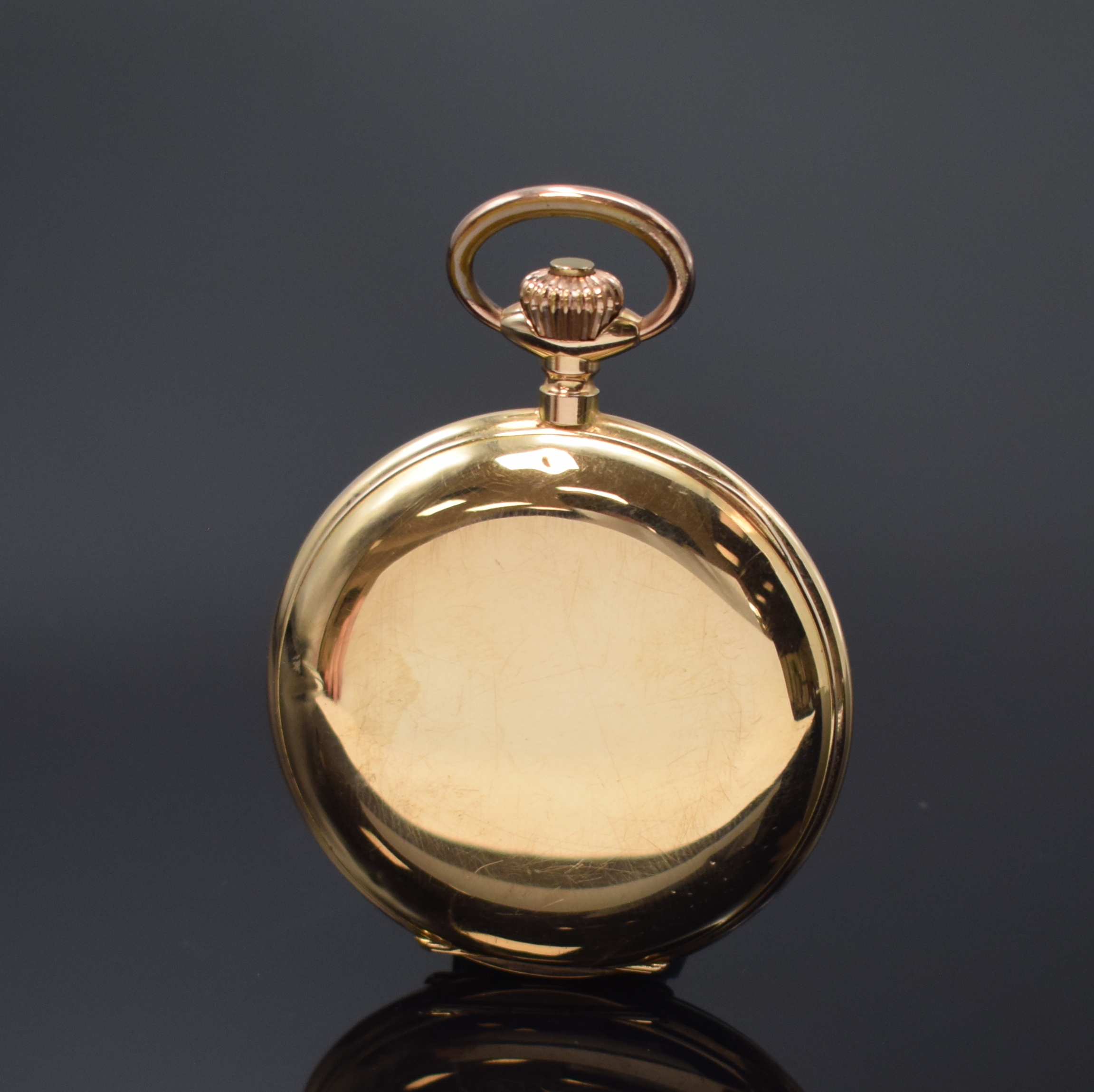 Detail c: MONOPOL DÜRRSTEIN Savonette in GG 585/000, Schweiz um 1905, glattes Geh. dell., Sprungdeckel m. Monogramm, Innen m. Widmung, Metallcuvette, ...