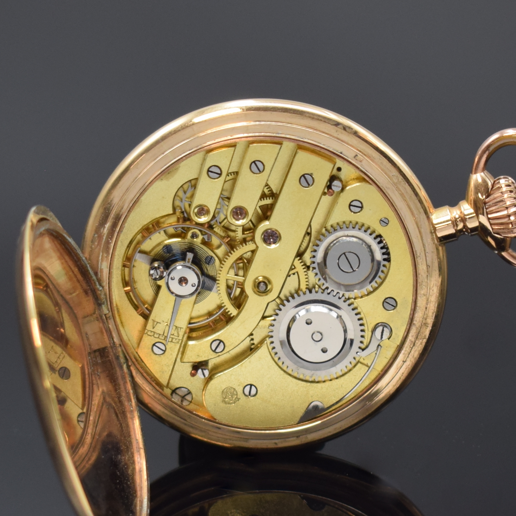 Detail g: MONOPOL DÜRRSTEIN Savonette in GG 585/000, Schweiz um 1905, glattes Geh. dell., Sprungdeckel m. Monogramm, Innen m. Widmung, Metallcuvette, ...