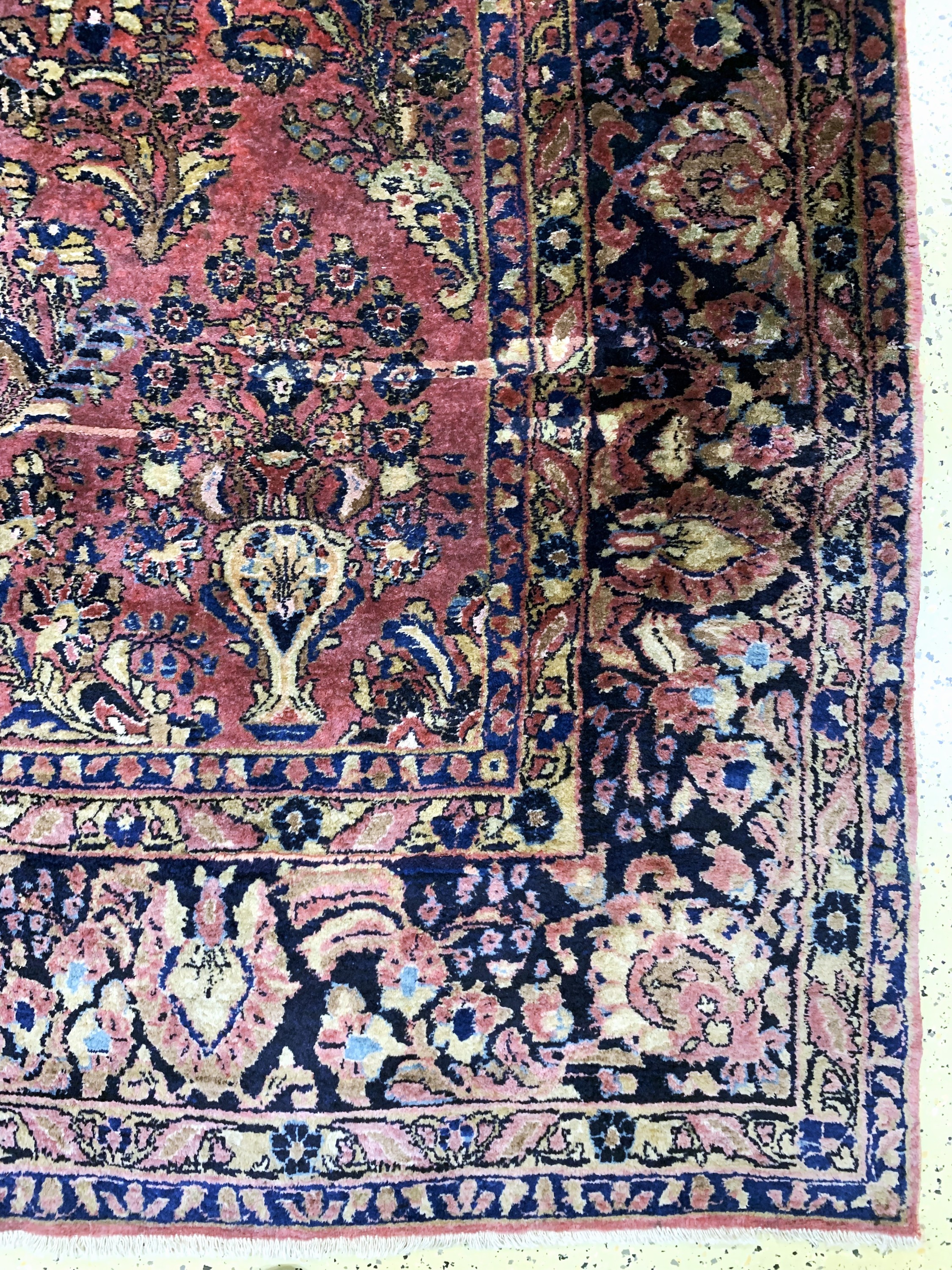 Detail d: Us Re-Import Sarogh, Persien, Anfang 20.Jhd, Wolle auf Baumwolle, ca. 345 x 262 cm,EHZ: 4, (Restaurierungen & Risse)