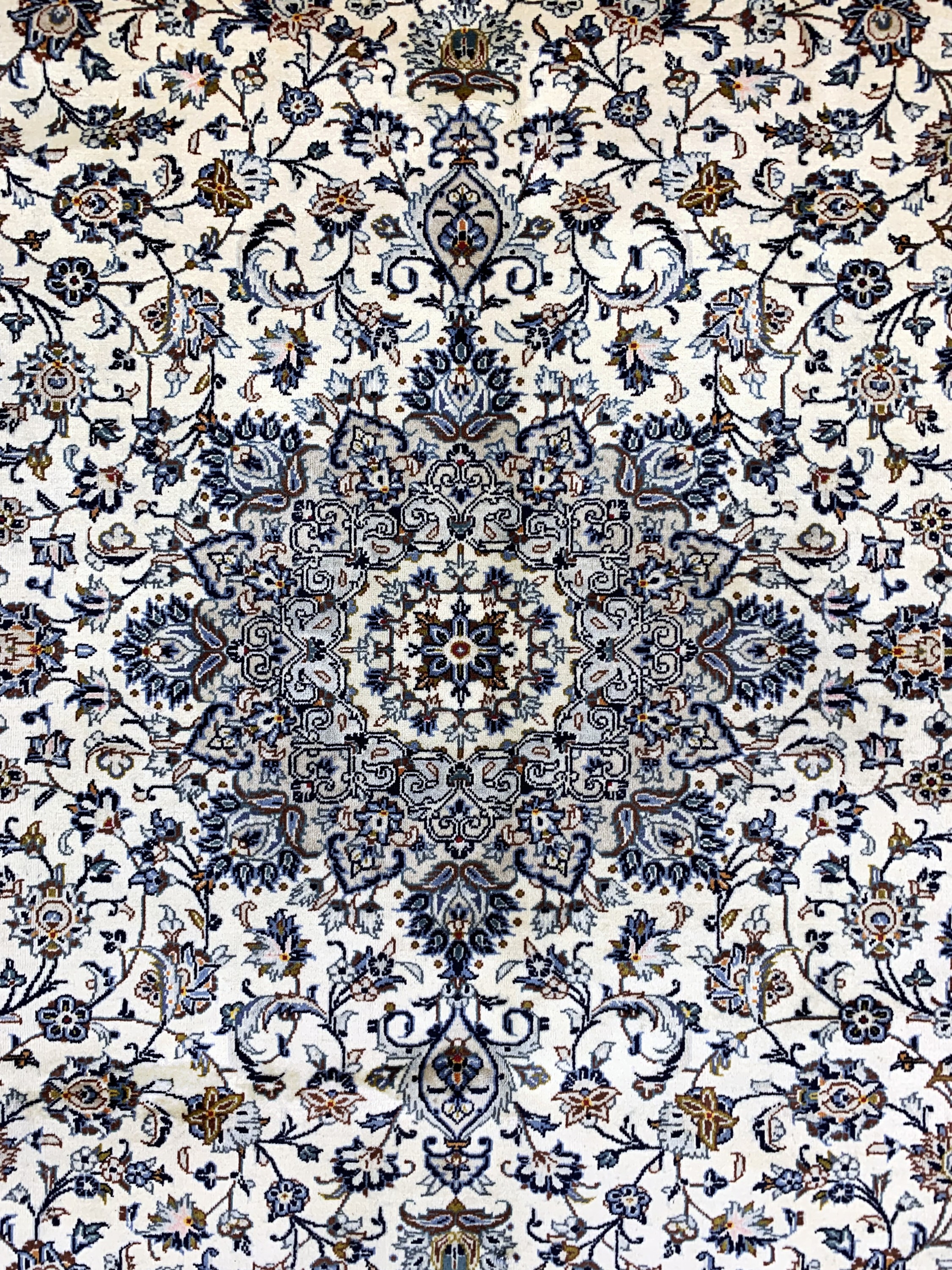 Detail c: Keschan, Persien, Ende 20.Jhd, Wolle auf Baumwolle, ca. 394 x 300 cm, gereinigt, EHZ: 2