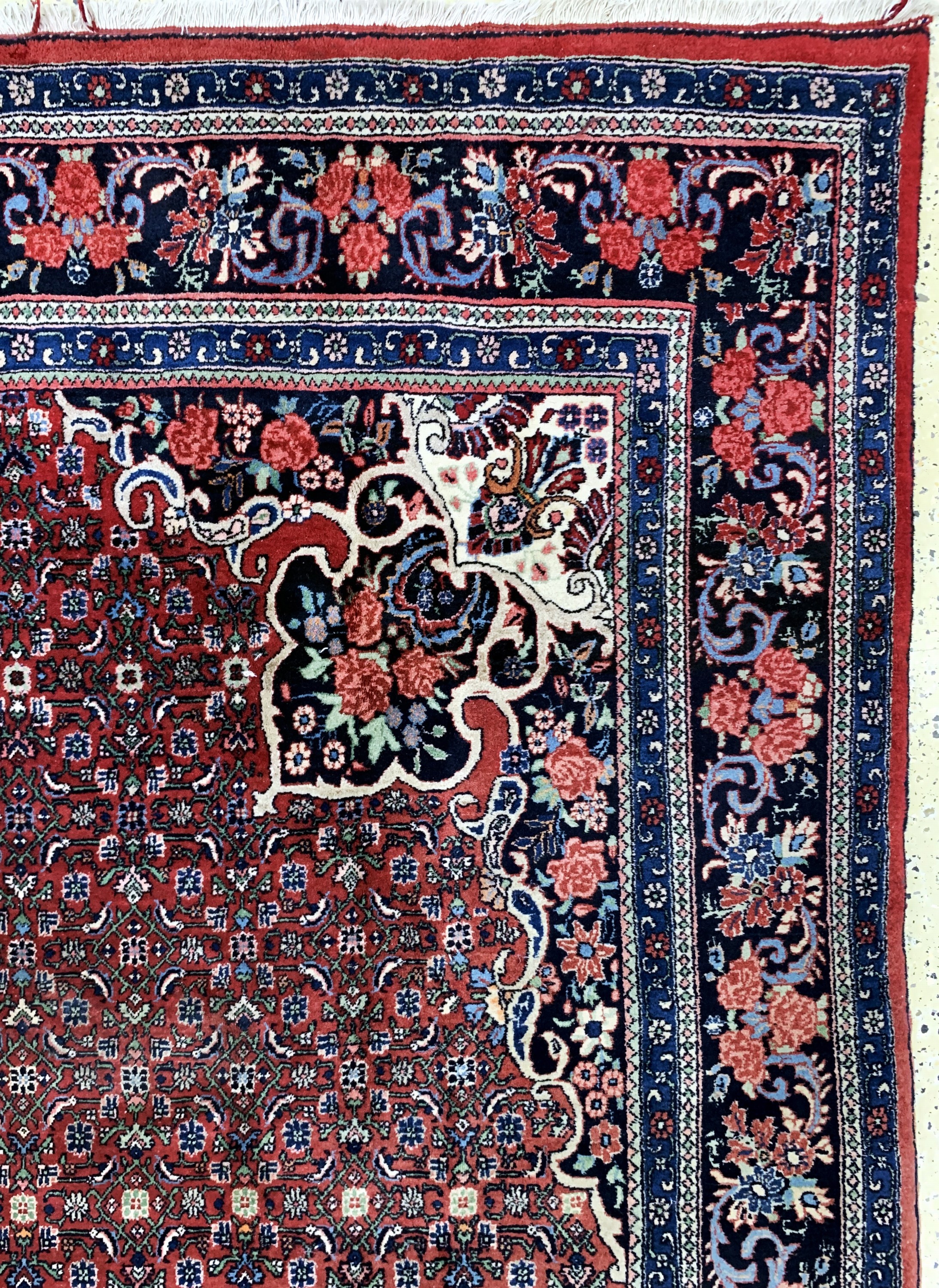 Detail e: Bidjar alt, Persien, Mitte 20.Jhd, Wolle auf Baumwolle, ca. 370 x 270 cm, verblasst, EHZ: 2