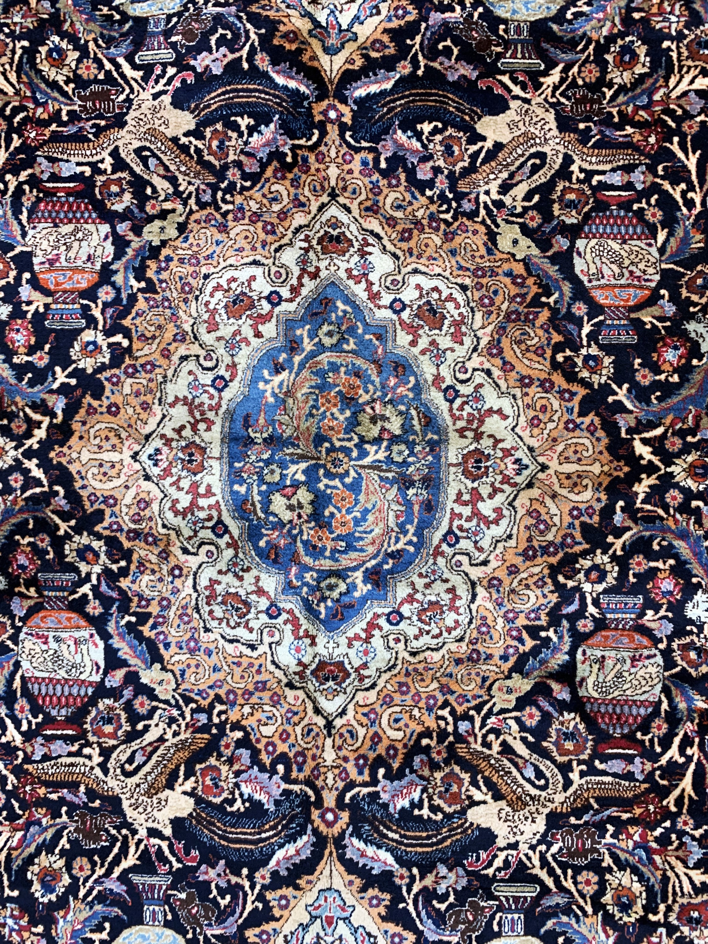 Detail c: Vasen Kaschmar, Persien, Mitte 20.Jhd, Wolle auf Baumwolle, ca. 397 x 295 cm, gereinigt, EHZ: 2