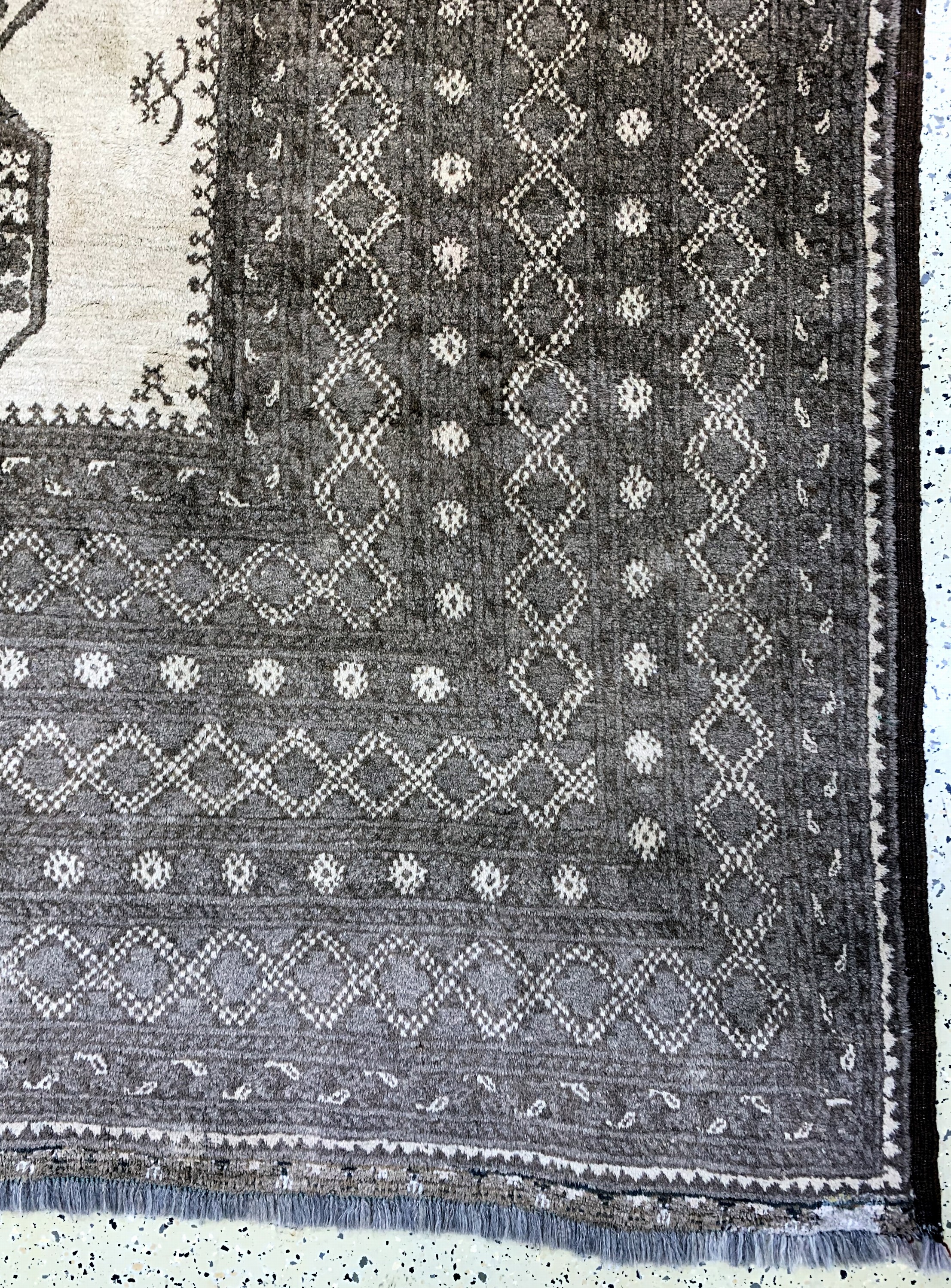 Detail a: Ersari alt, Afghanistan, Mitte 20.Jhd, Wolle auf Wolle, ca. 408 x 308 cm, gereinigt, EHZ: 1-2, (kleiner restaurierung)