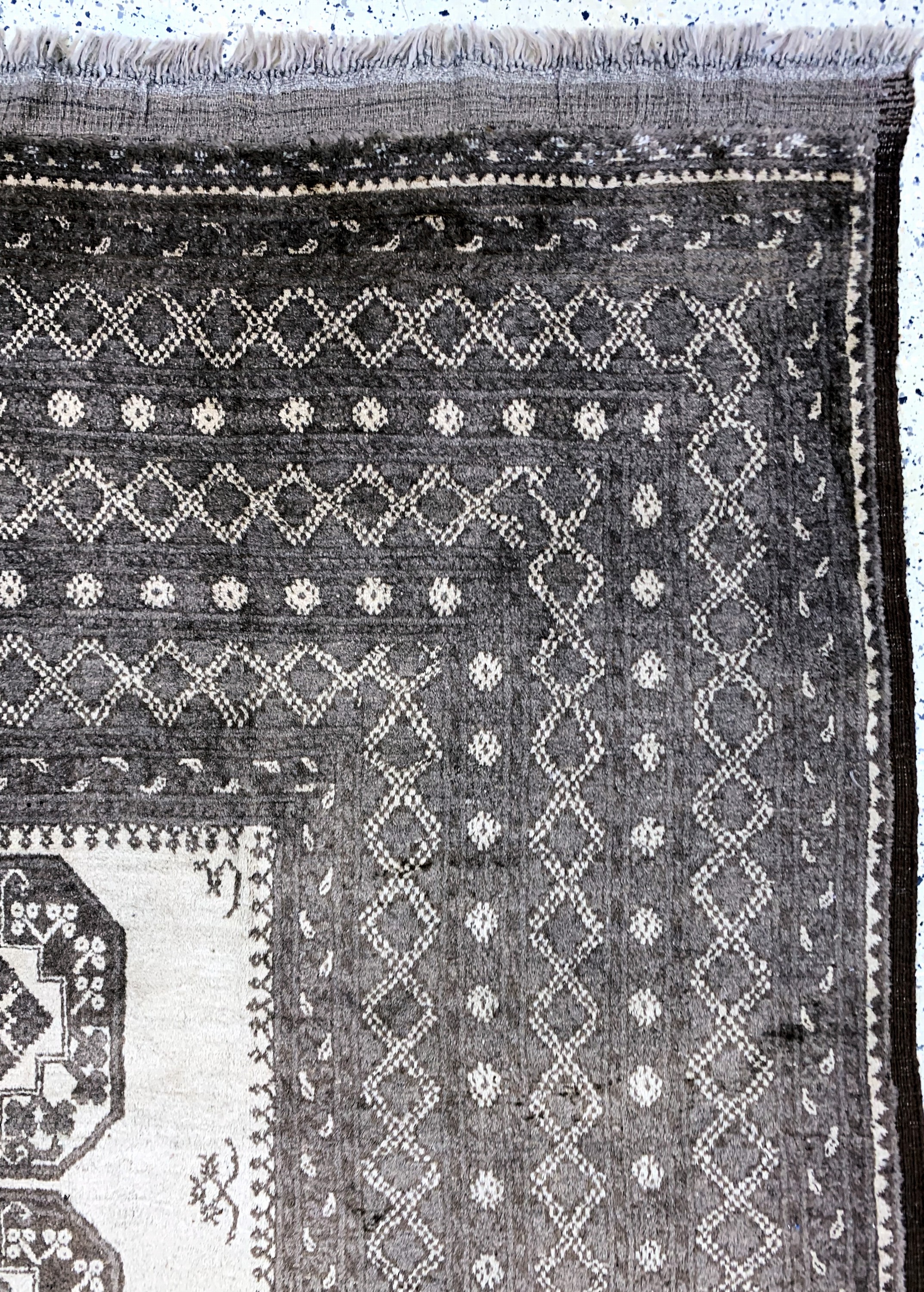 Detail e: Ersari alt, Afghanistan, Mitte 20.Jhd, Wolle auf Wolle, ca. 408 x 308 cm, gereinigt, EHZ: 1-2, (kleiner restaurierung)