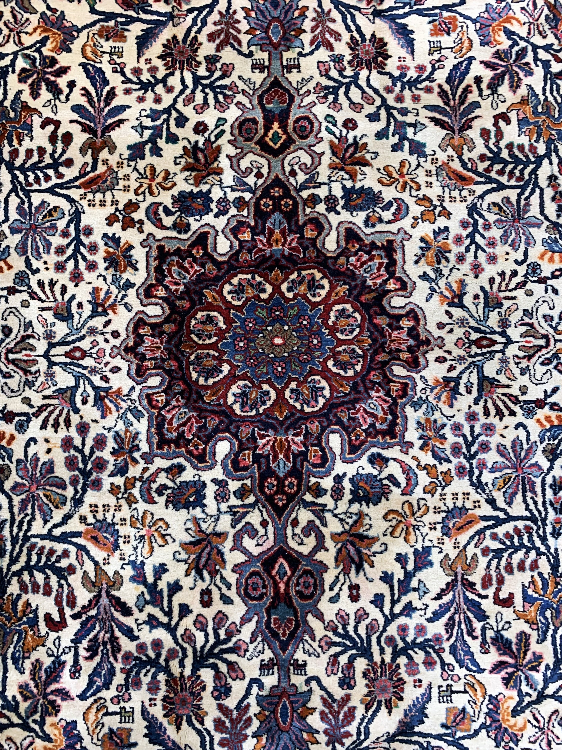 Detail c: Rosenbidjar alt, Persien, Mitte 20.Jhd, Wolle auf Baumwolle, ca. 380 x 263 cm, gereinigt, EHZ: 2