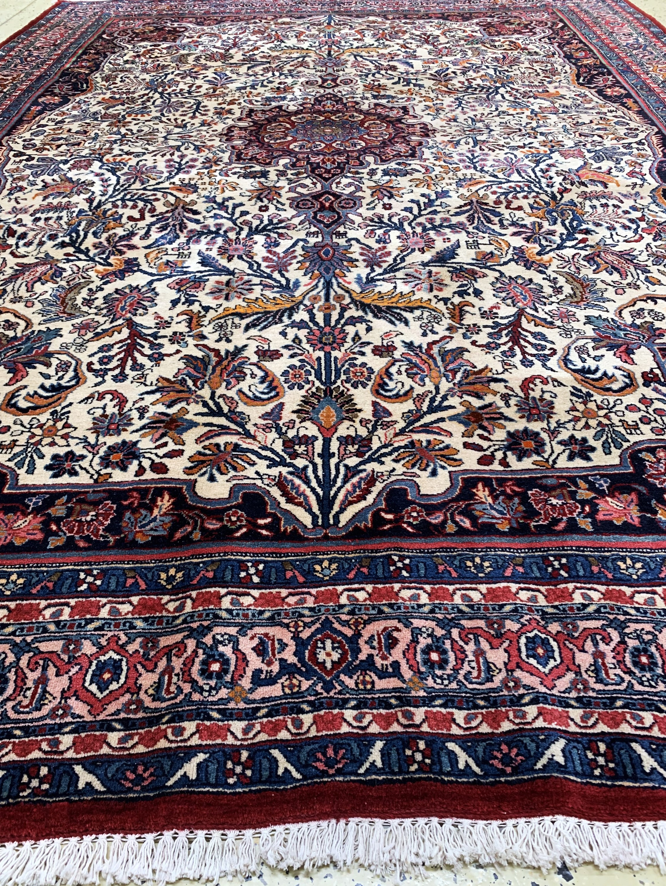 Detail f: Rosenbidjar alt, Persien, Mitte 20.Jhd, Wolle auf Baumwolle, ca. 380 x 263 cm, gereinigt, EHZ: 2