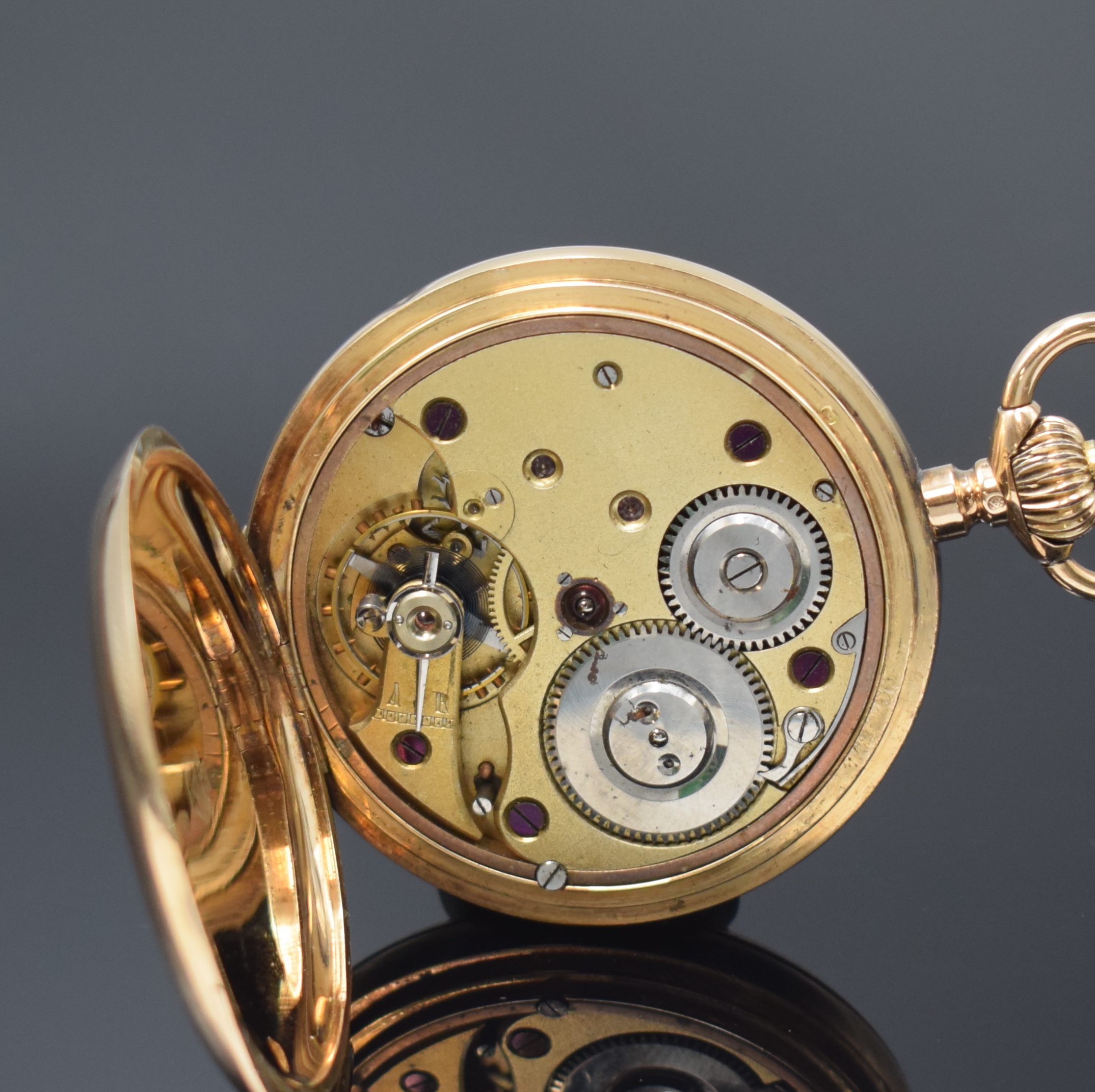 Detail g: SYSTEME GLASHÜTTE Herrensavonette in GG 585/000, Schweiz um 1910, guill. 3-Deckel- Goldgeh. sign. L.U.C dell., Sprungdeckel m. Monogramm, ...
