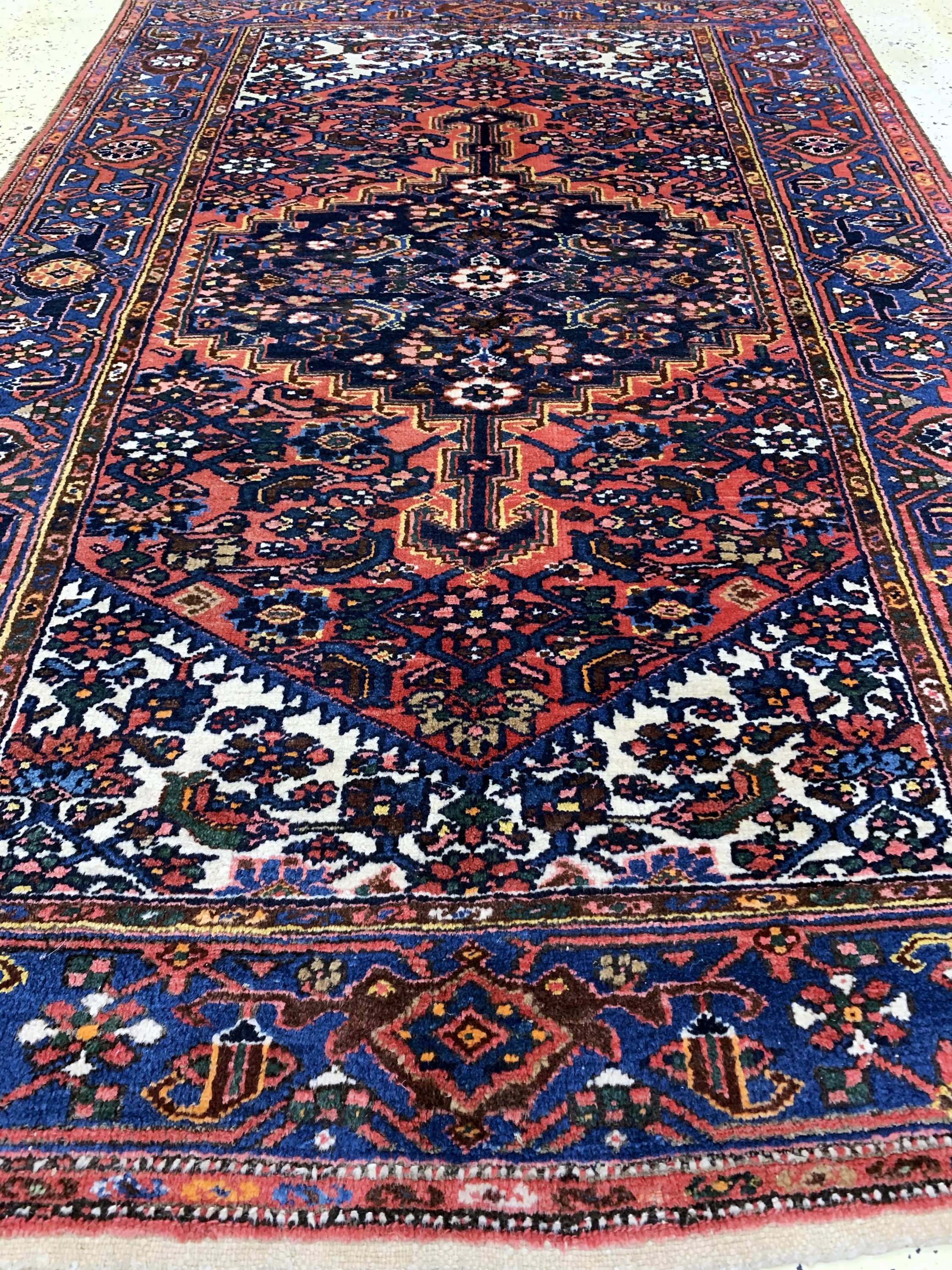 Detail d: Hamadan alt, Persien, Mitte 20.Jhd, Wolle auf Baumwolle, ca. 199 x 133 cm, EHZ: 2
