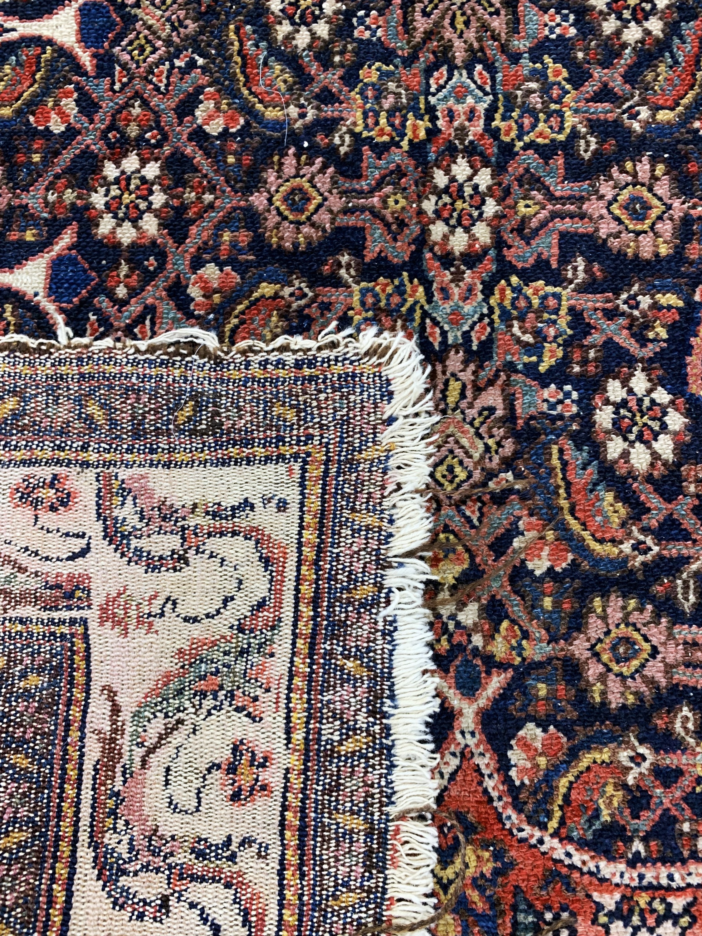 Detail e: Senneh antik, Persien, um 1900, Wolle auf Baumwolle, ca. 184 x 125 cm, EHZ: 4