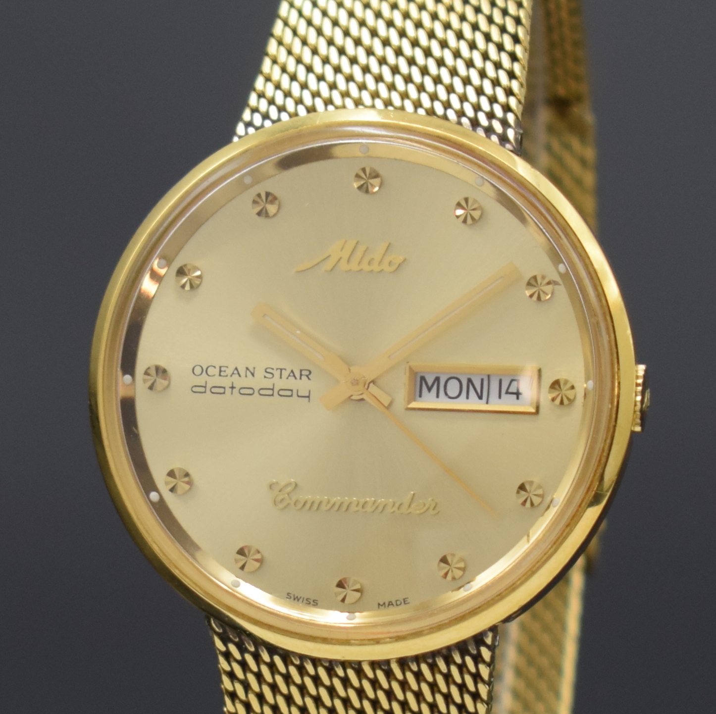 Detail a: MIDO Ocean Star datoday Commander Referenz 636-8429 Herrenarmbanduhr, Schweiz um 2005, Automatik, verg. Monocoque-Geh., verg. Milanaise-Band (L. ...