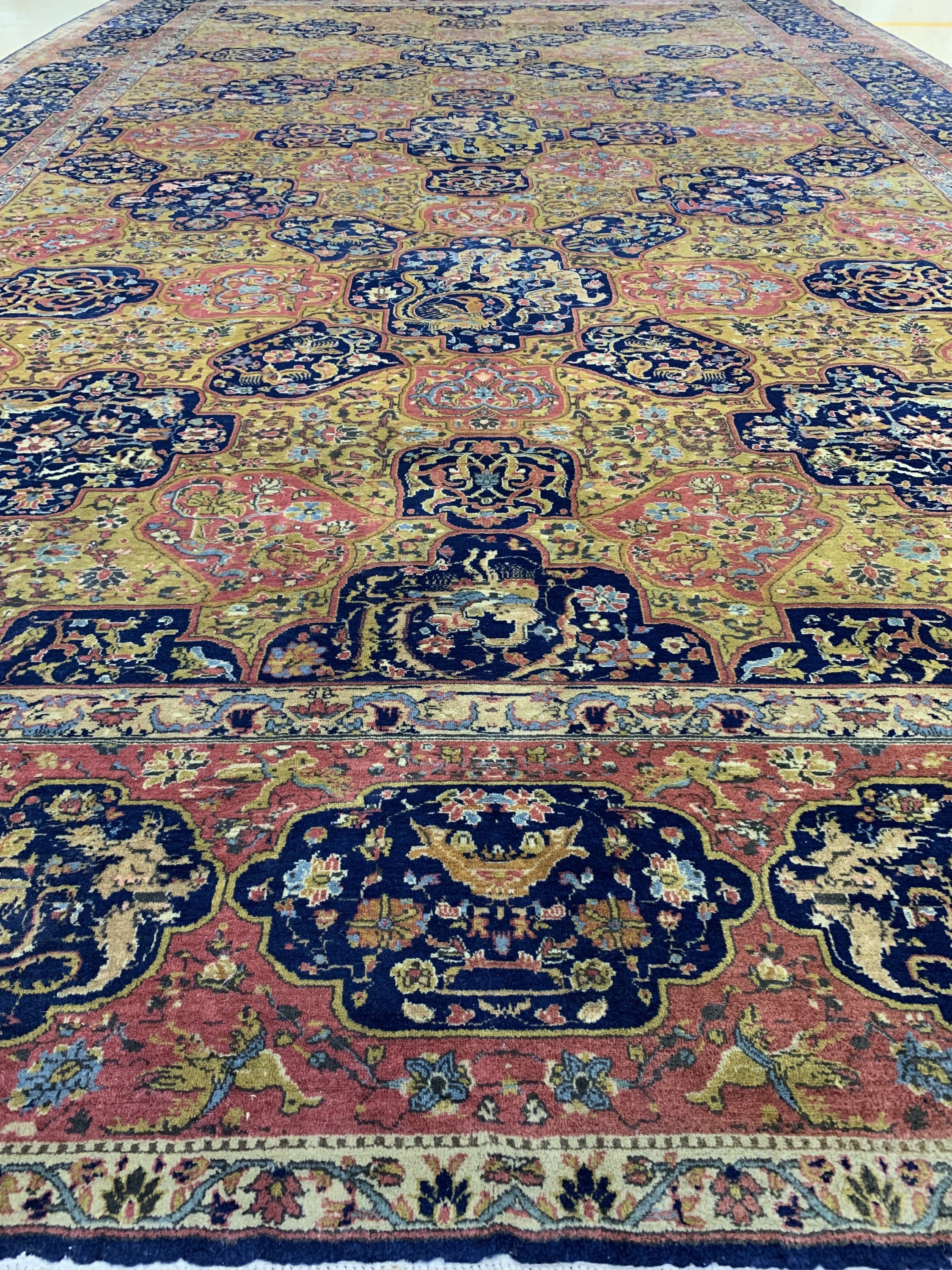 Detail i: Nordindischer Teppich, "Safawiden Design", um 1900, Wolle auf Baumwolle, ca. 606 x 364 cm , EHZ: 2(ähnliches Stück siehe Christis London ...