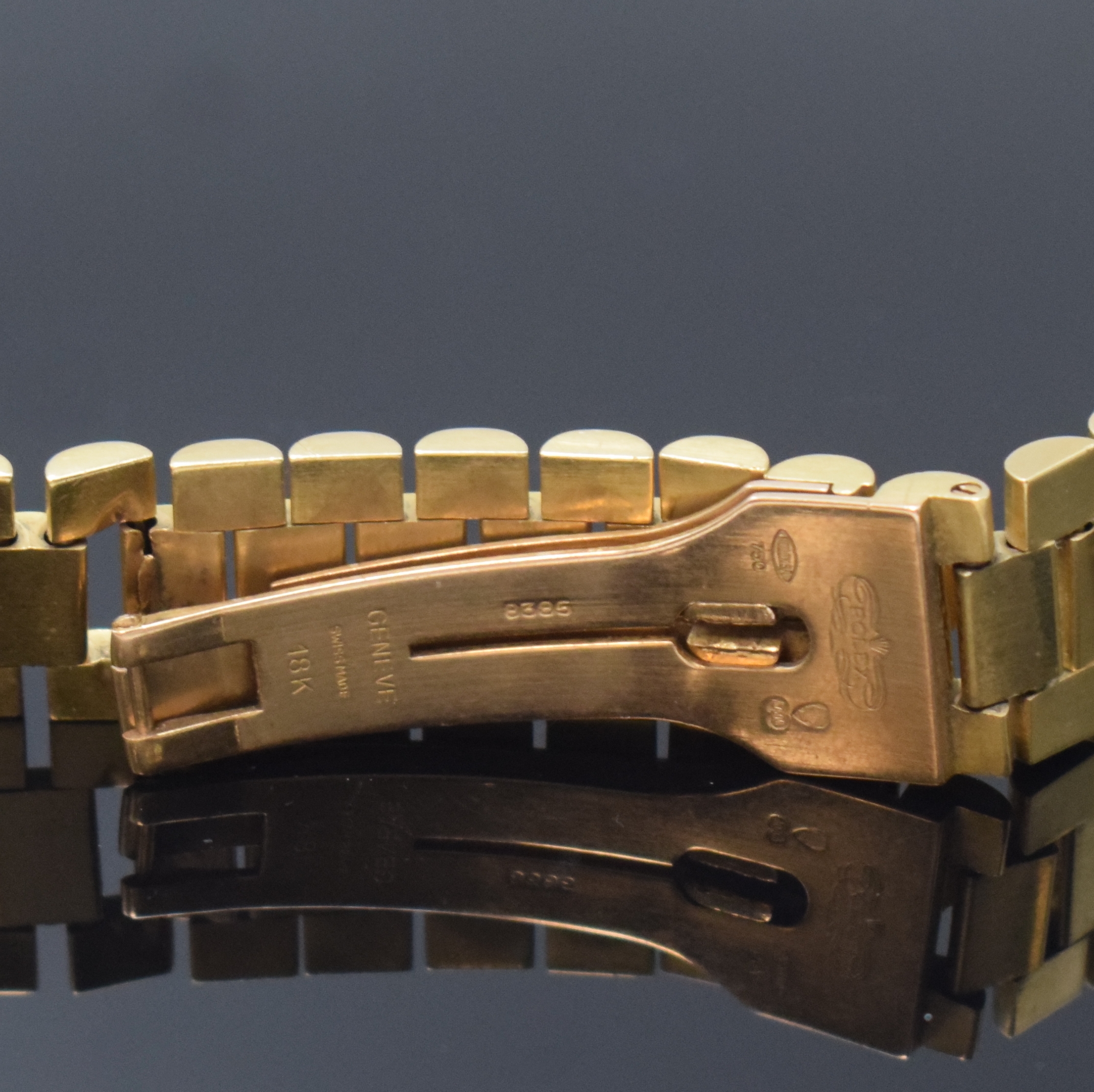 Detail e: ROLEX Armbanduhr Oyster Perpetual Day-Date in GG 750/000 Referenz 18038, Schweiz um 1982, Automatik, Boden und Krone verschr., ab Herst. wasserd., ...