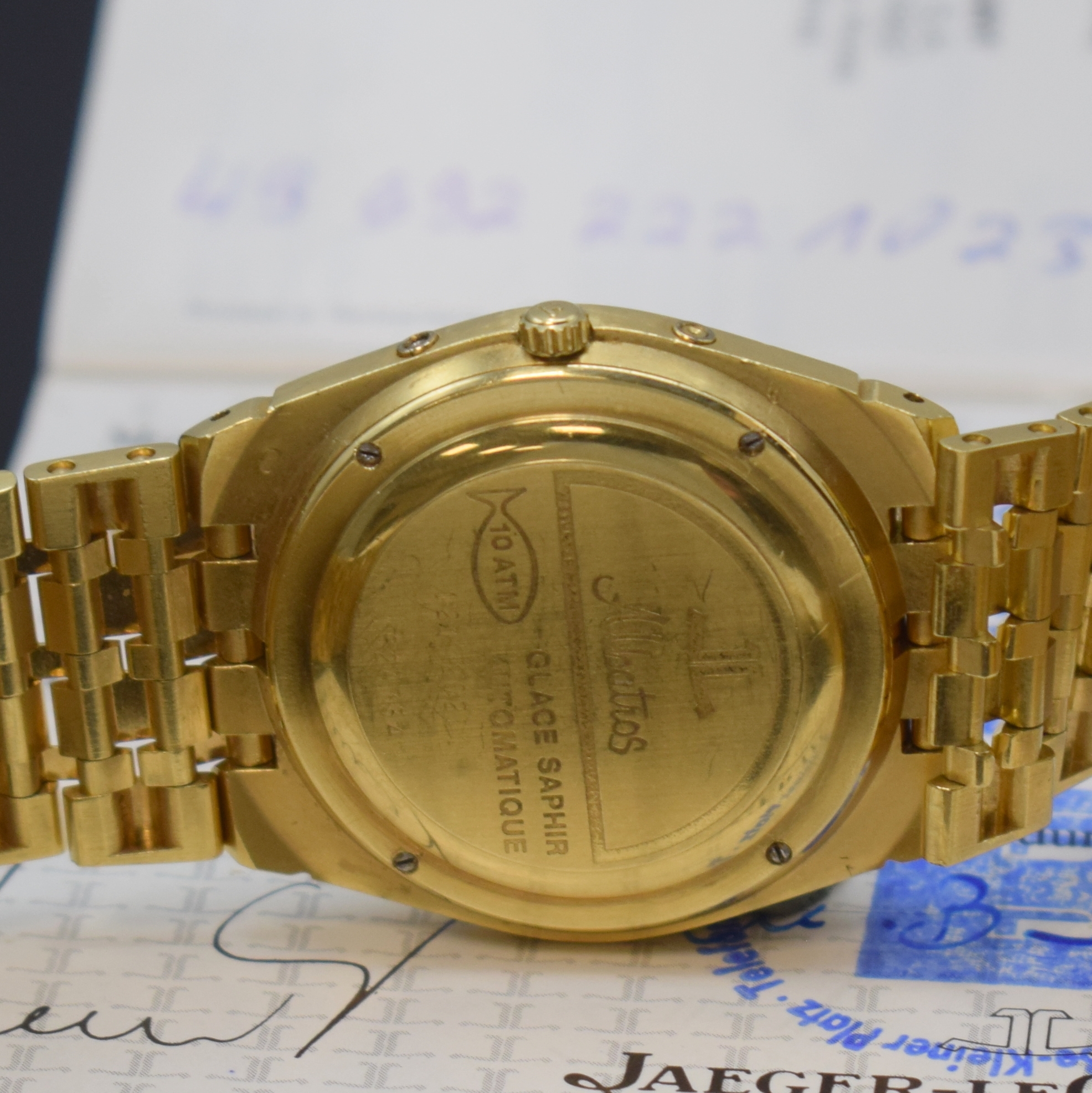 Detail e: Jaeger-LeCoultre Albatros seltene, schwere Herrenarmbanduhr in GG 750/000 mit Vollkalender Referenz 121.202.1.3D, Automatik, tonneauförm. Gehäuse ...