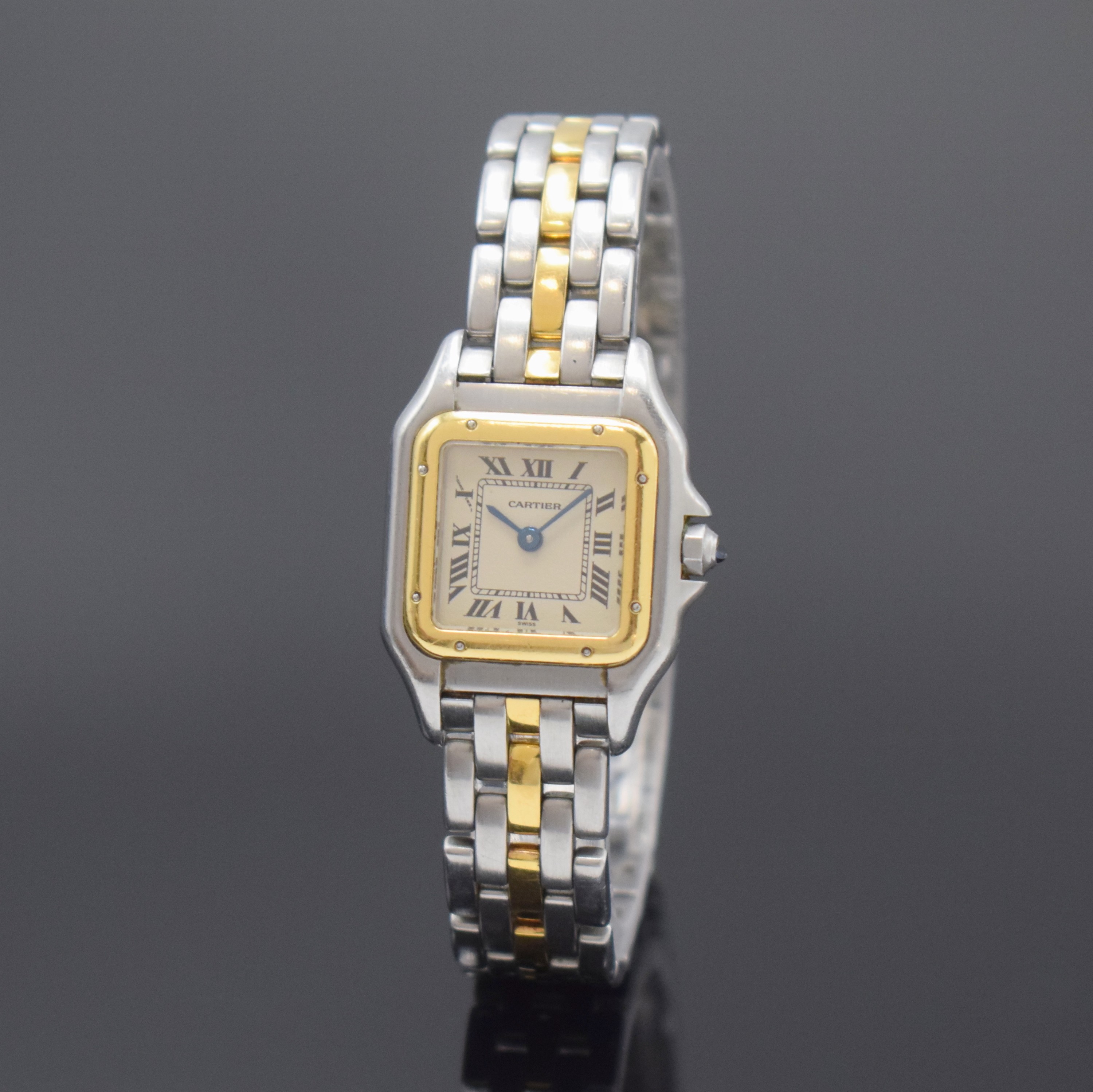 CARTIER Panthere Damenarmbanduhr in Stahl/Gold Referenz 1120, Schweiz um 1990, quarz, Boden 8-fach verschr., Schmuckkrone abgebrochen/zu ers., orig. ...