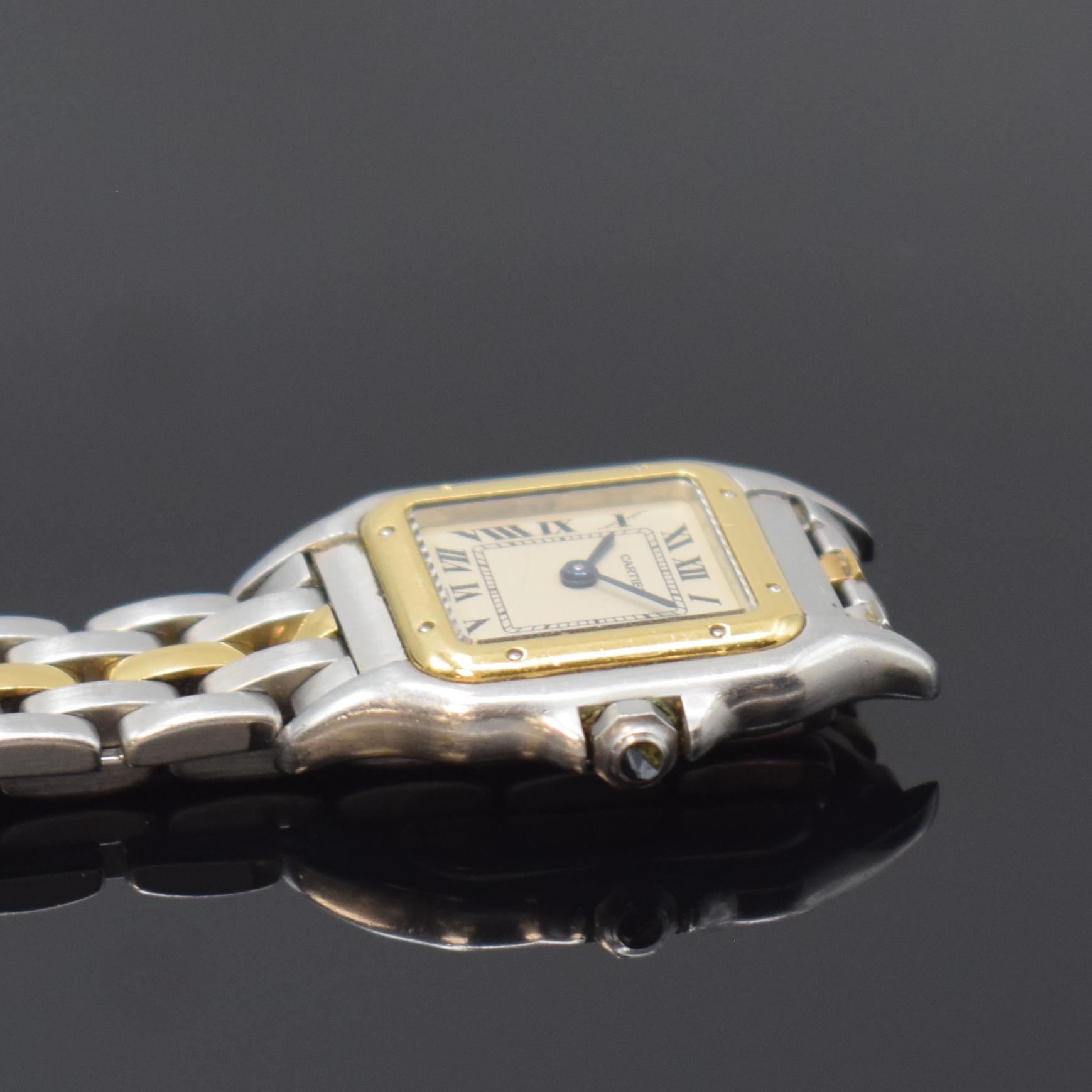 Detail c: CARTIER Panthere Damenarmbanduhr in Stahl/Gold Referenz 1120, Schweiz um 1990, quarz, Boden 8-fach verschr., Schmuckkrone abgebrochen/zu ers., orig. ...