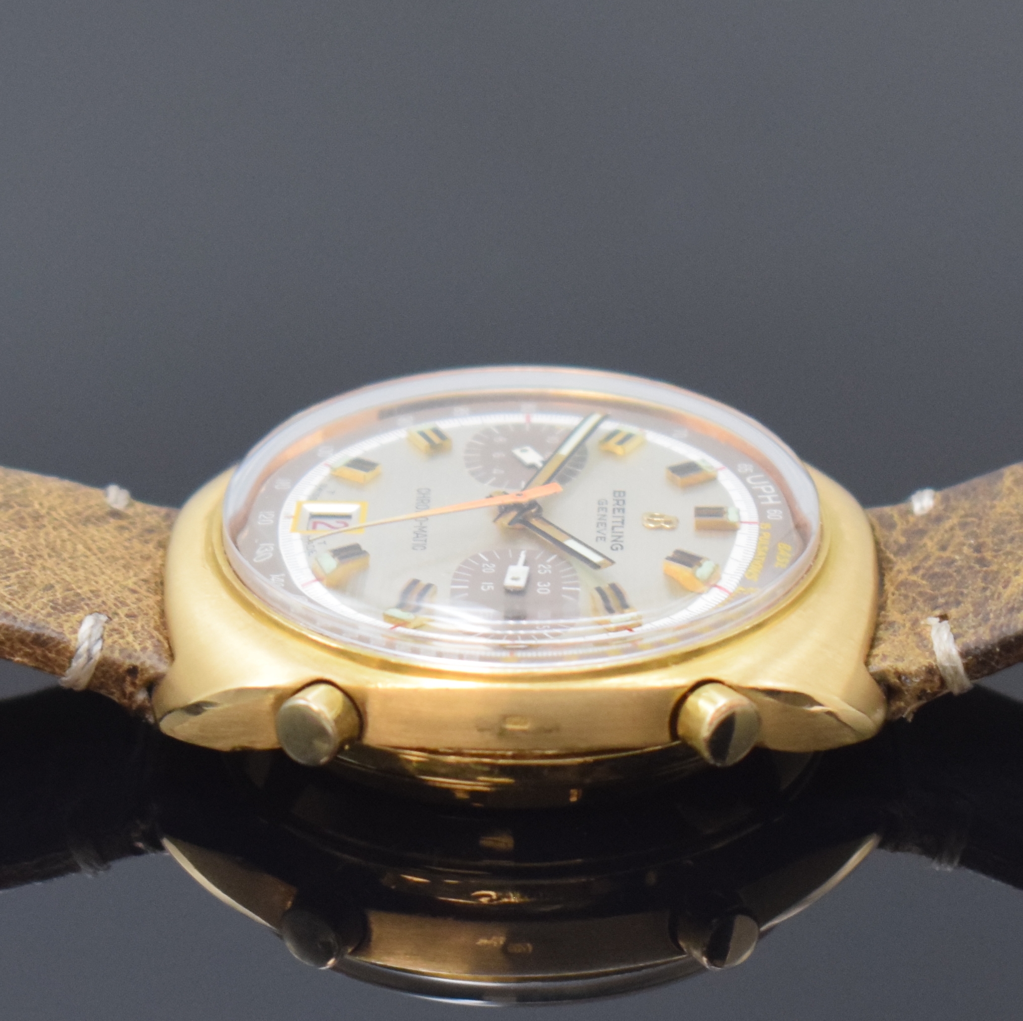 Detail c: BREITLING seltener Armbandchronograph Chrono- Matic in GG 750/000 Referenz 2118, Schweiz um 1971, Automatik, Boden aufgedr., Krone außen b. 9, silb. ...