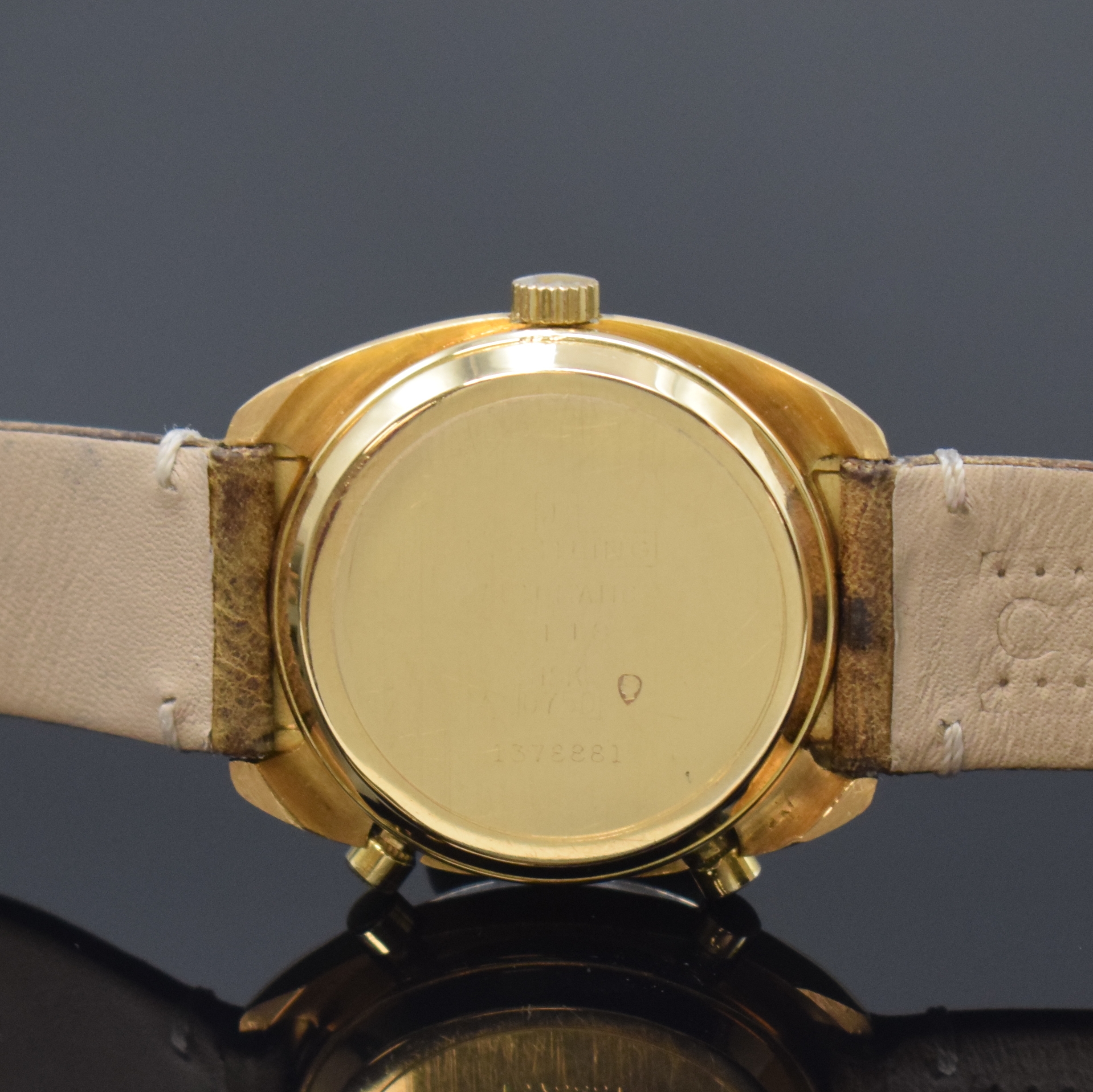 Detail d: BREITLING seltener Armbandchronograph Chrono- Matic in GG 750/000 Referenz 2118, Schweiz um 1971, Automatik, Boden aufgedr., Krone außen b. 9, silb. ...