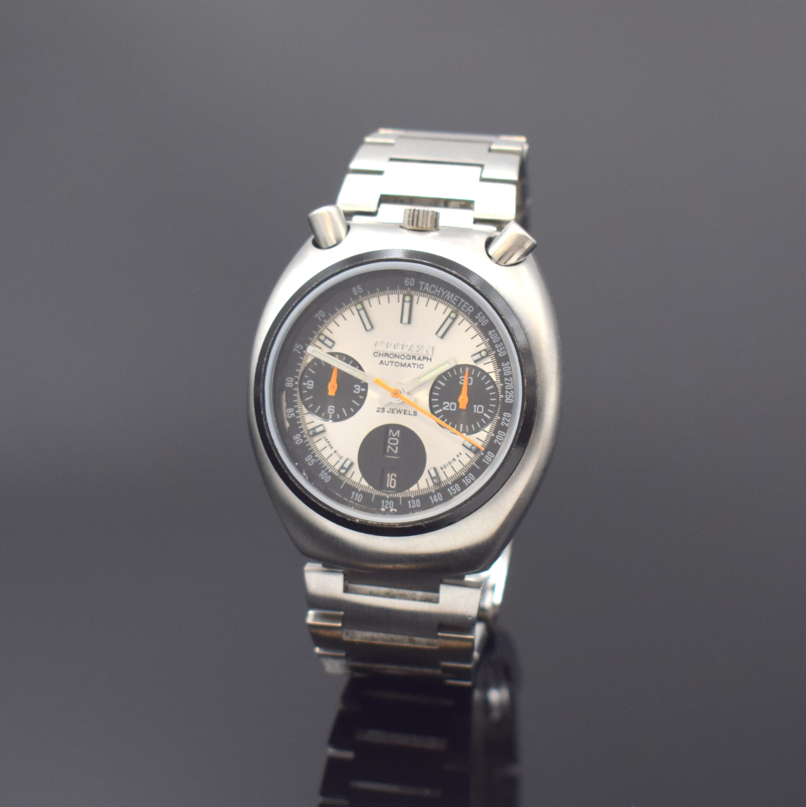 CITIZEN Bull Head Armbandchronograph in Stahl Referenz 67-9011, Japan um 1975, Automatik, verschr. Edelstahlgeh. inkl. orig. Gliederband m. ...