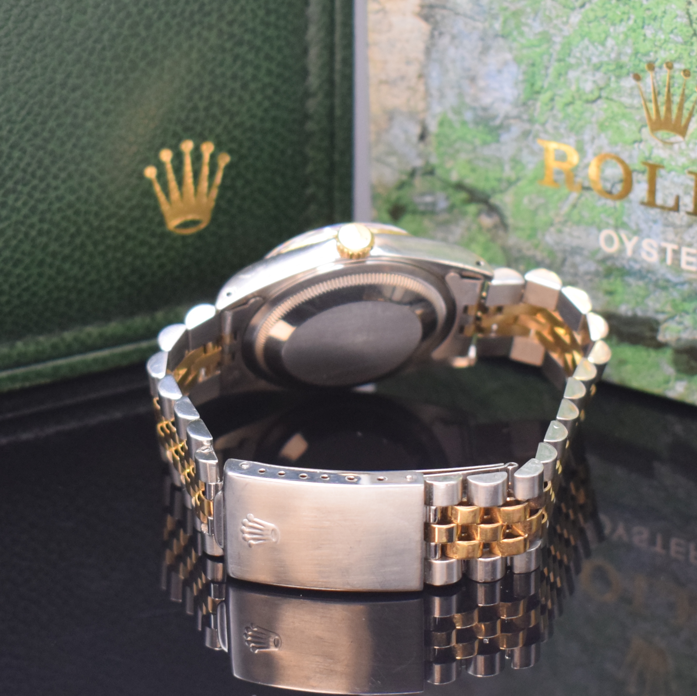 Detail b: ROLEX Herrenarmbanduhr Oyster Perpetual Datejust Referenz 16233, Schweiz um 1988, Automatik, R-Serie, Chronometer der Superlative in Edelstahl/Gold ...