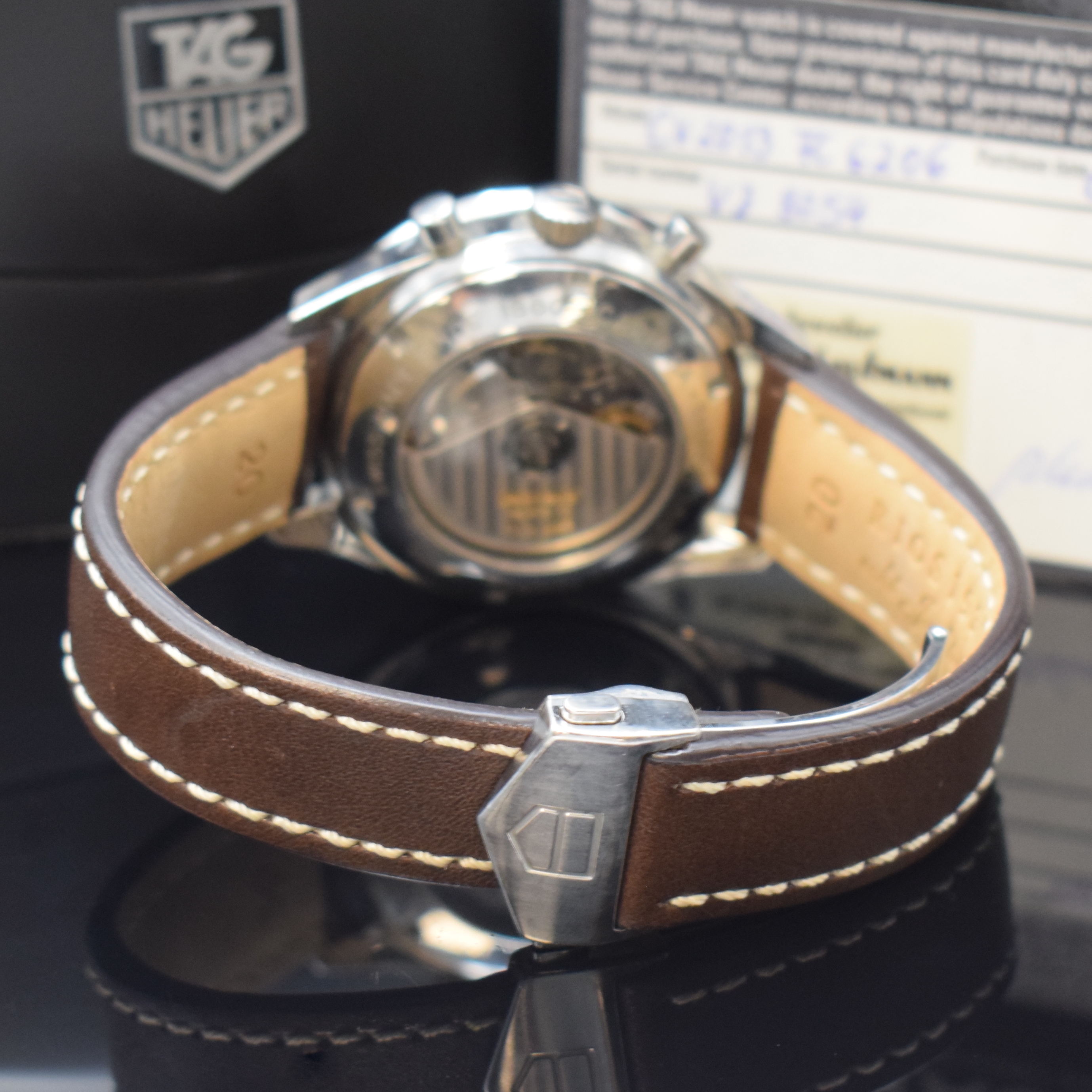 Detail b: TAG HEUER Carrera Calibre 16 Chronograph in Stahl, Schweiz lt. orig. Pap. verk. 2006, Automatik, beids. vergl. Geh., Boden verschr., neutr. Lederband ...