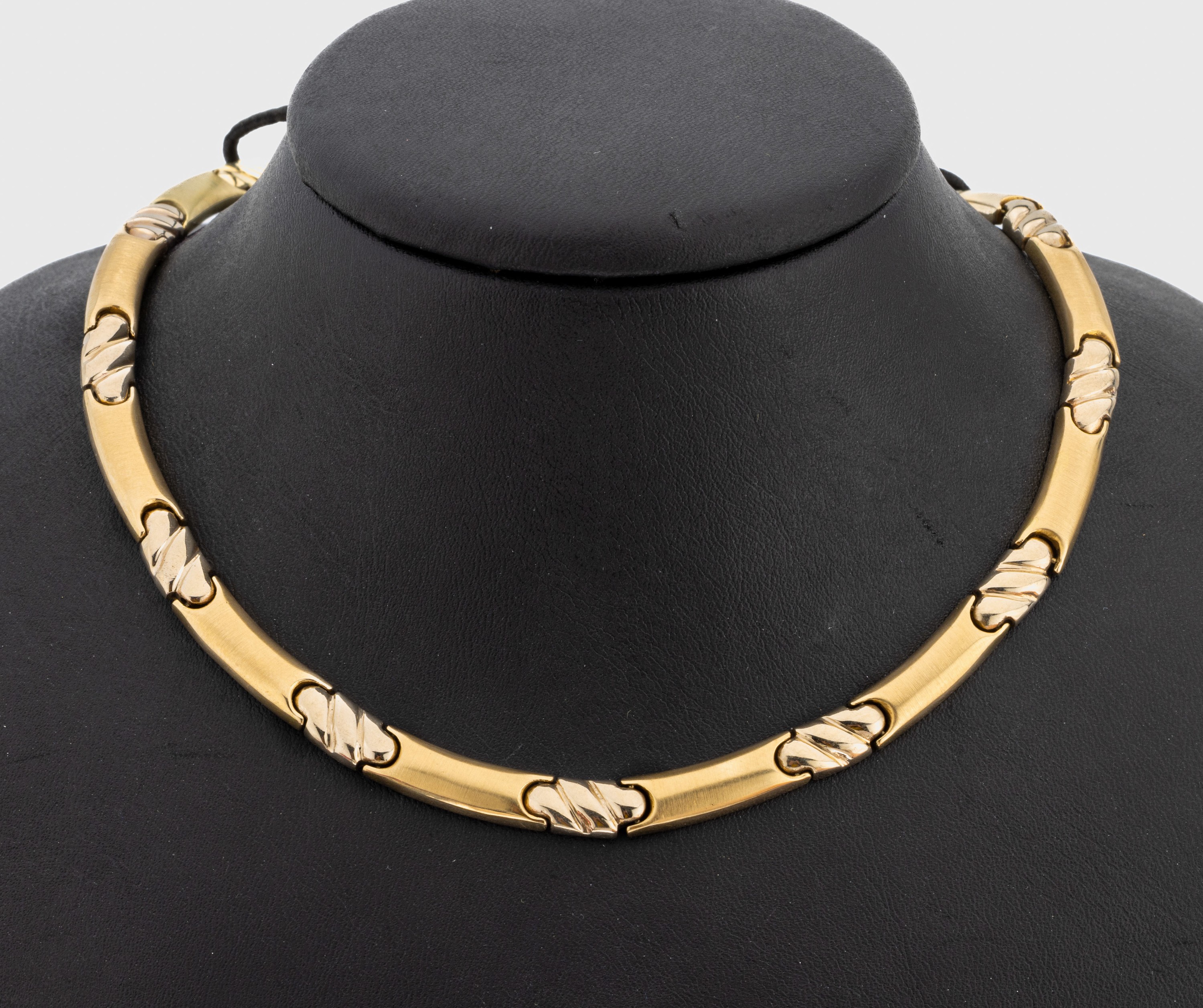 14 kt Gold Collier, GG 585/000, einzelne Glieder bewegl. gearbeitet, sat. und z.T. pol., L. ca. 40 cm, Kastenschloss mit Sicherheitsacht, D. ca. 16 ...