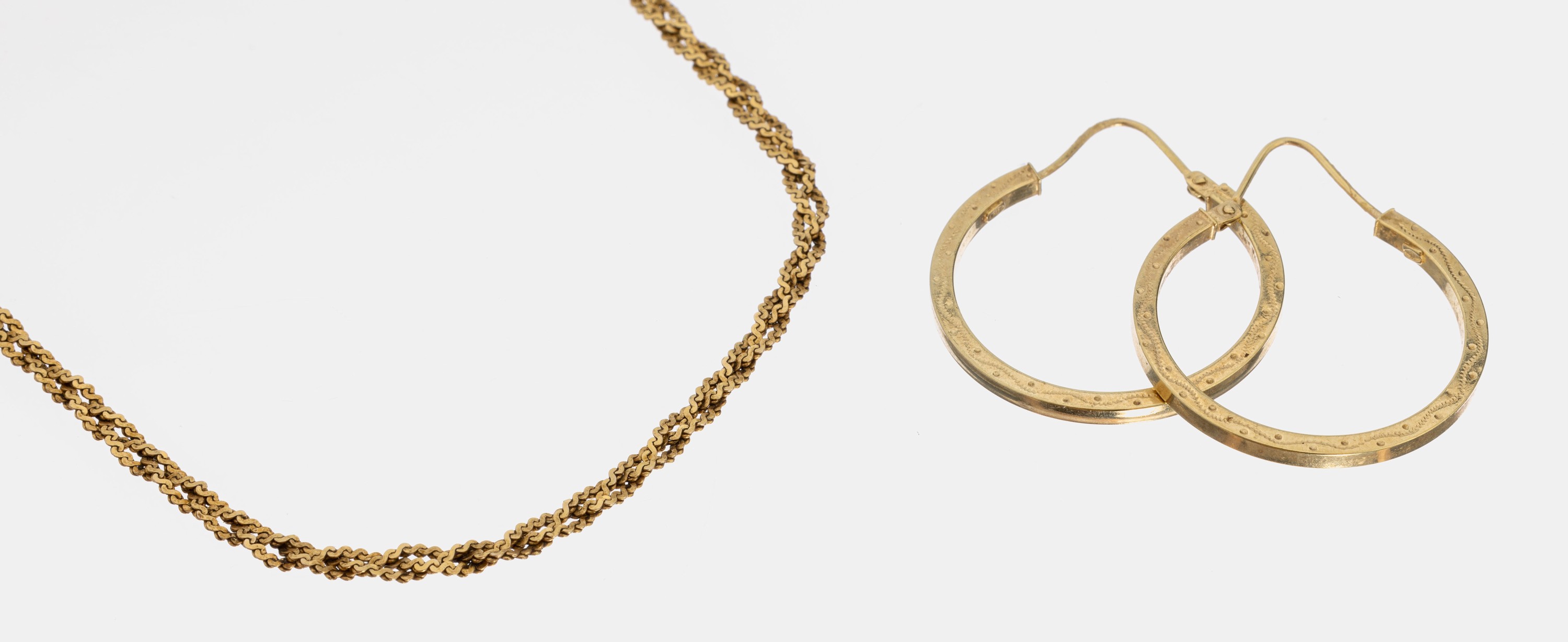 14 kt Gold Konvolut, GG 585/000, best. aus: 1 Paar Ohrgehänge, 1 x Kette, L. ca. 39 cm, Kastenschloss mit Sicherheitsacht, ca. 8.3 g
