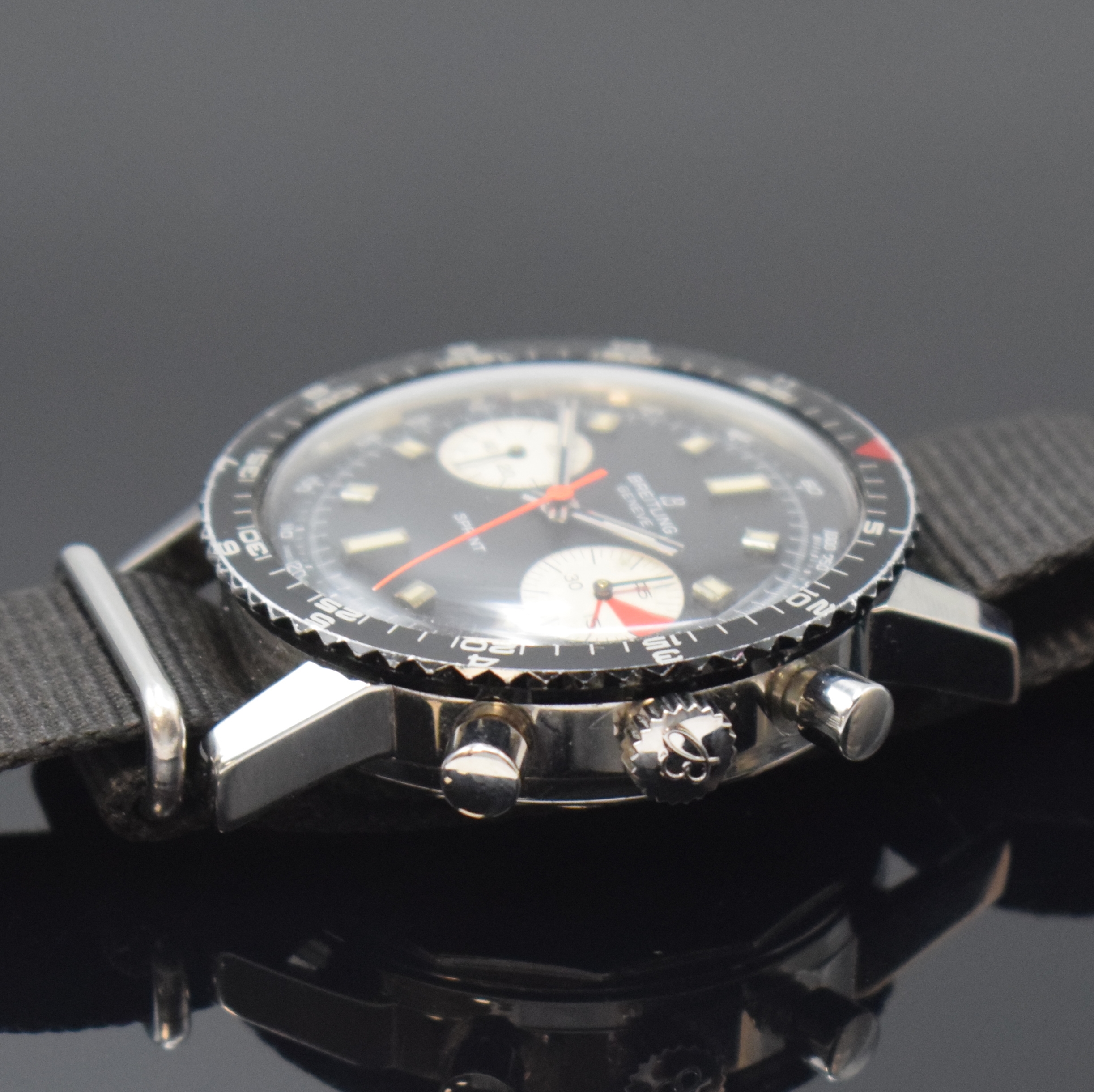 Detail b: BREITLING Sprint Chronograph Referenz 2010 in Stahl, Schweiz um 1968, Handaufzug, verschr. Geh., schwarze Drehlünette m. 12-Std.- u. 60-Min.-Tlg., ...