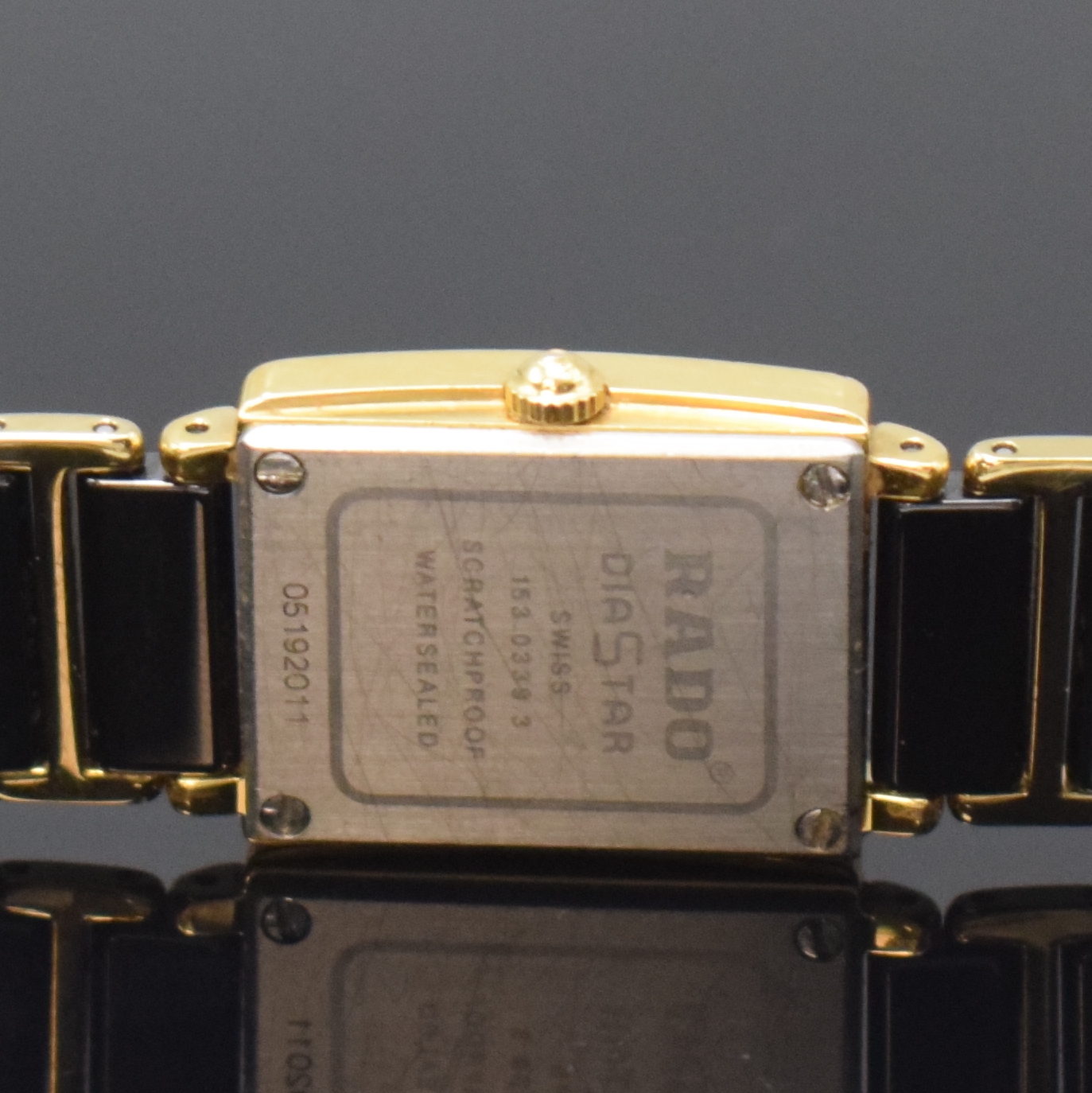 Detail d: RADO Diastar Jubilé Damenarmbanduhr mit Diamantbesatz Referenz 153.0339.3, Schweiz um 2010, quarz, verg. Geh. inkl. Gliederband m. dopp. Faltschl., ...