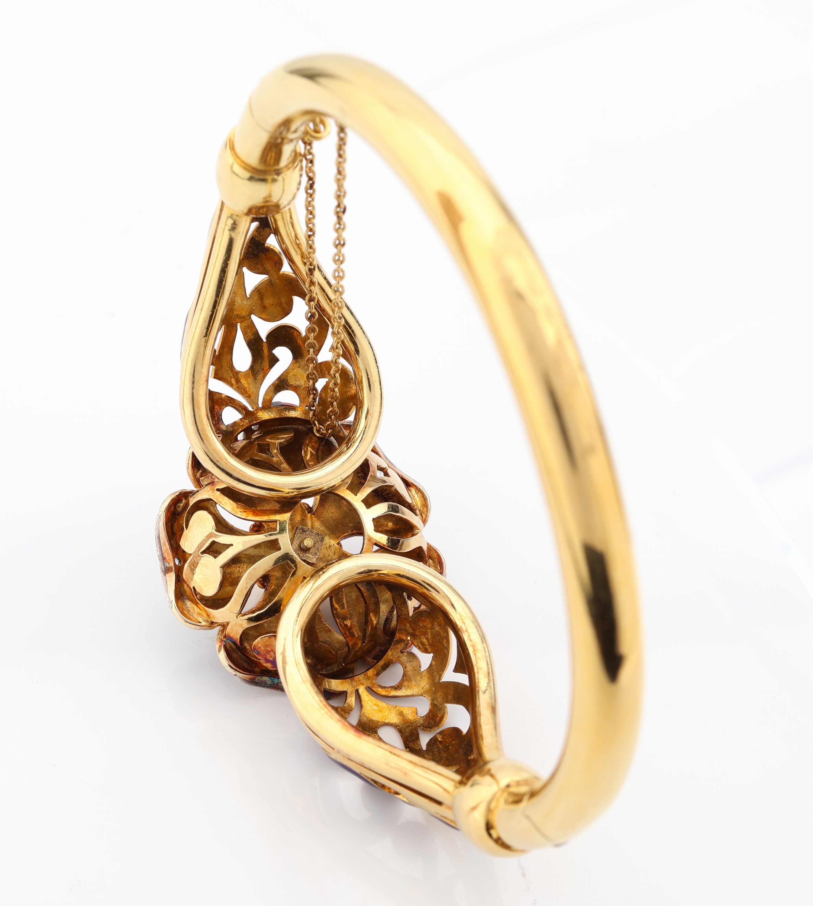 Detail b: 18 kt Gold Diamant-Armreif mit Email, um 1890, GG 750/000, hervorragende und qualitative Handarbeit, geschwungener Kopf mit handgesägter ...